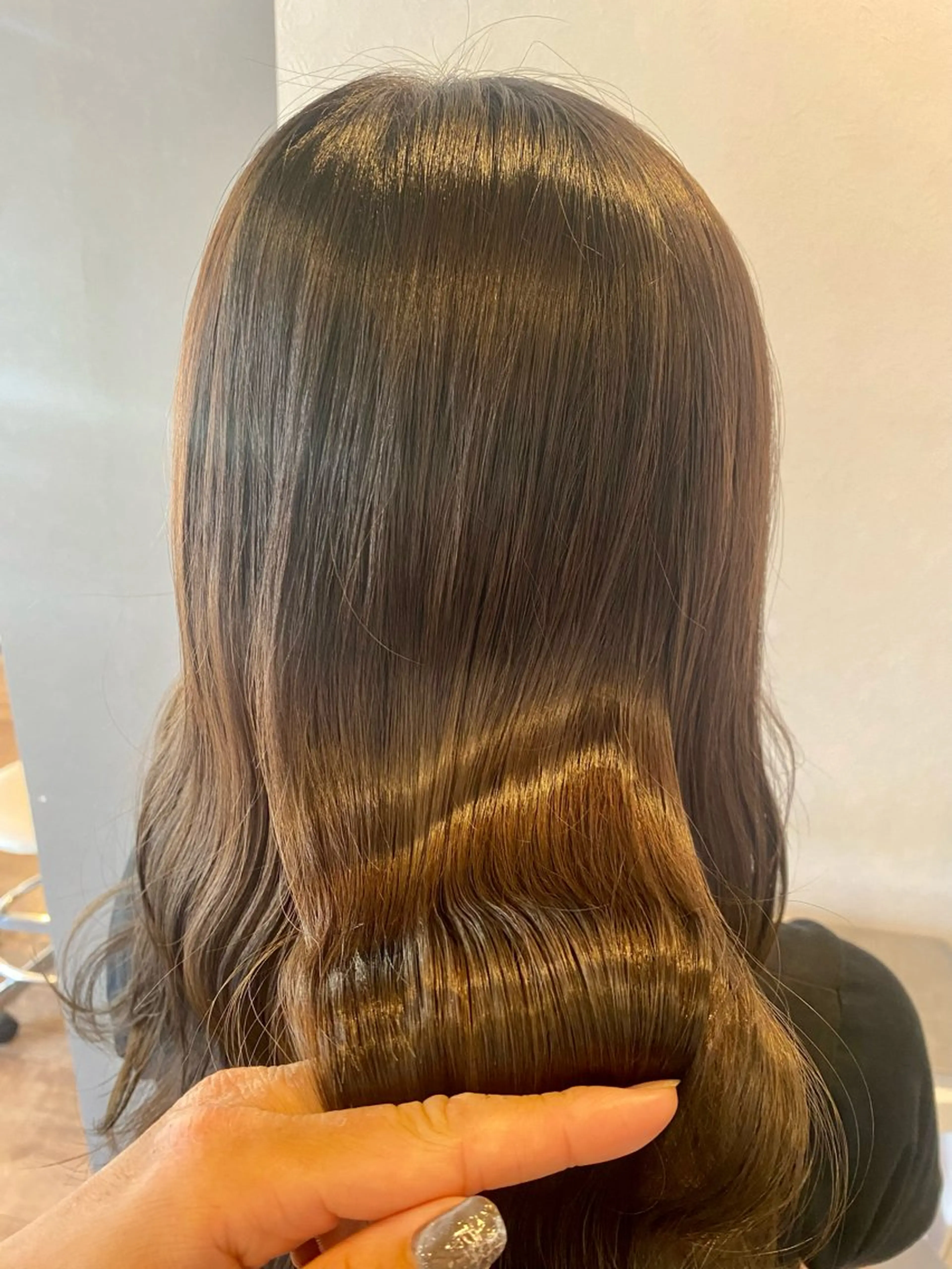 ロング カット ヘアカラー トリートメント 美容室Limb所属・髪質改善/縮毛/小林 水葵のヘアスタイル