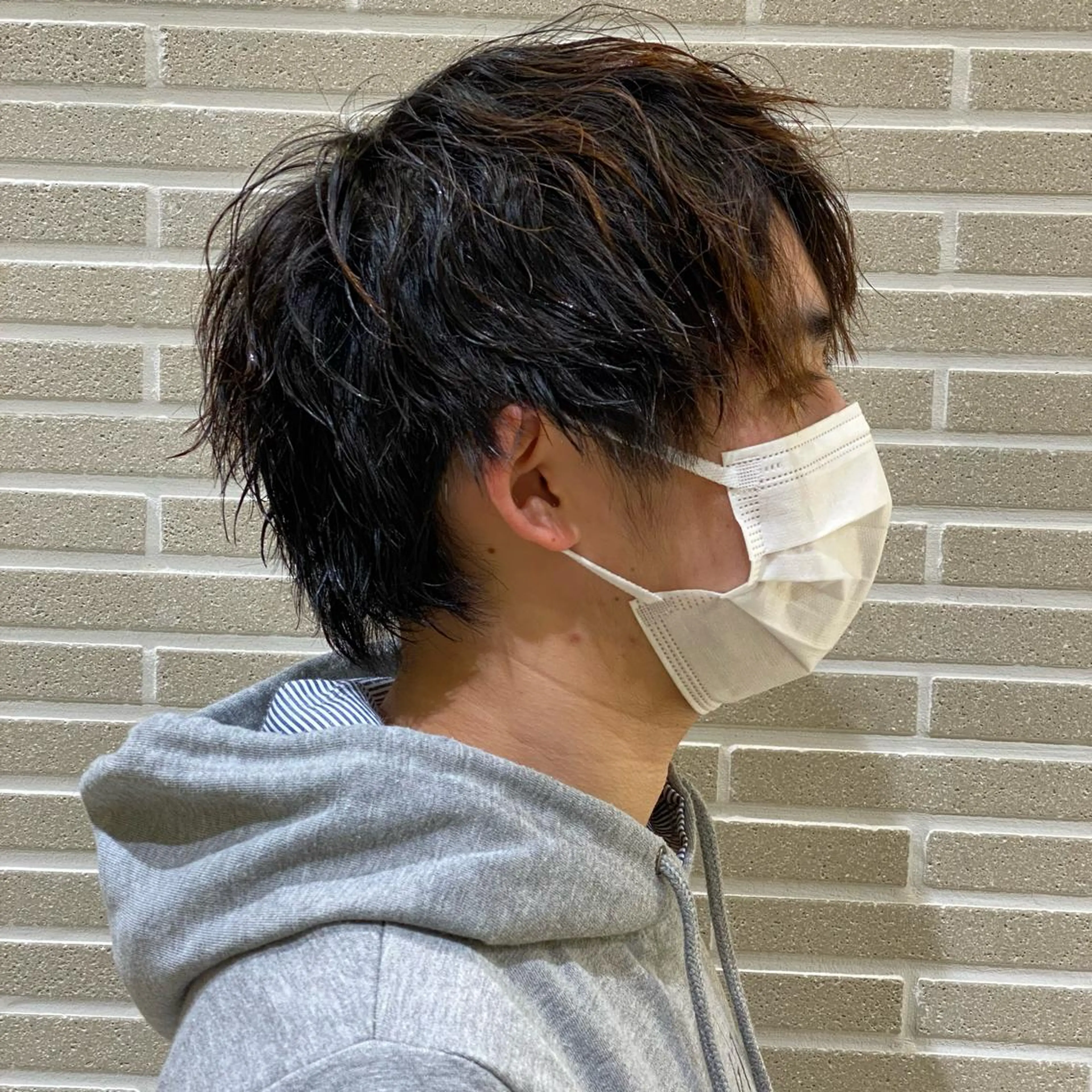 ショート パーマ メンズ メンズパーマ メンズツイストパーマ ツイストパーマ 赤本悠斗波巻きパーマ メンズパーマのヘアスタイル