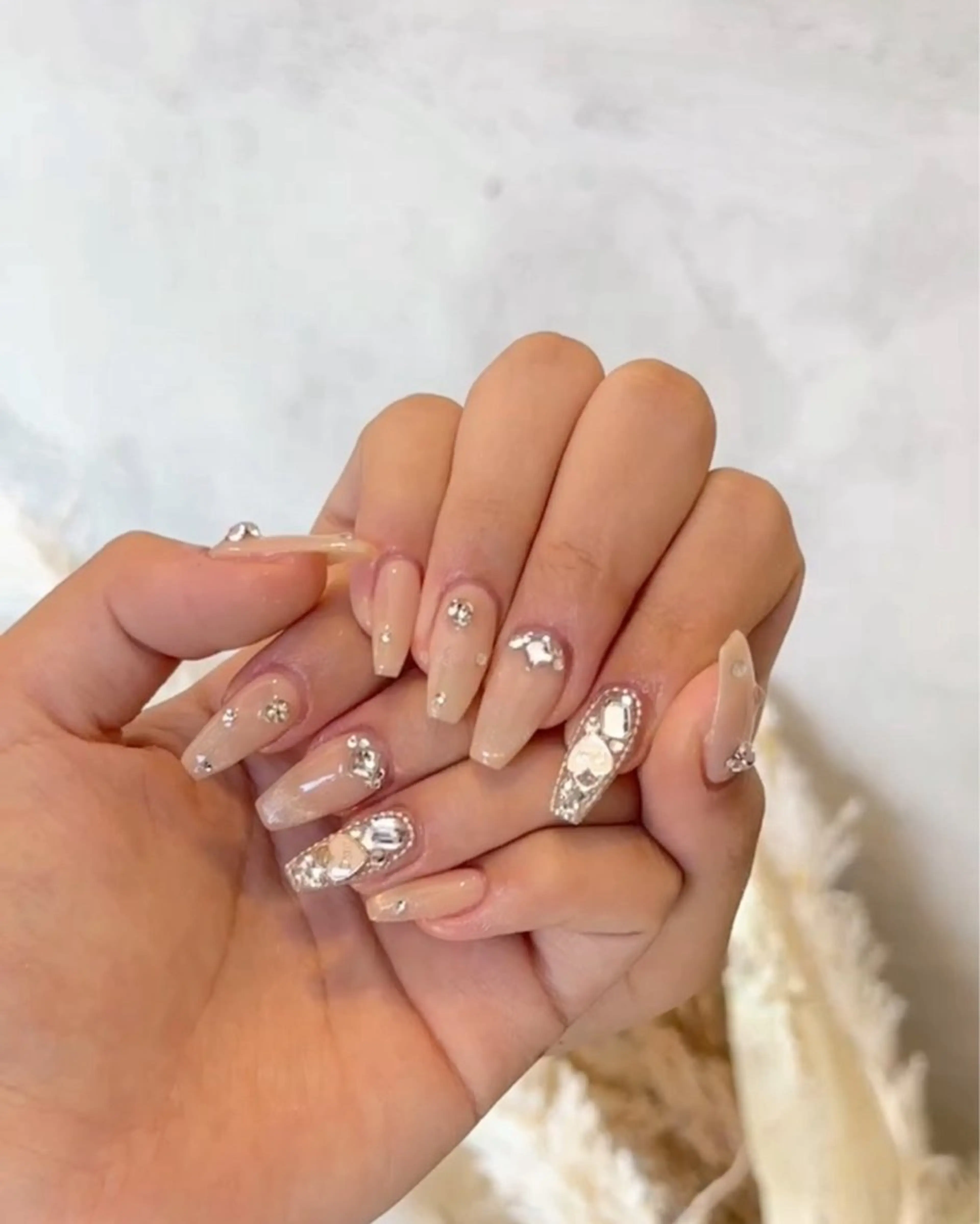 ビジューネイル💅　ストーン、パーツ込みの写真