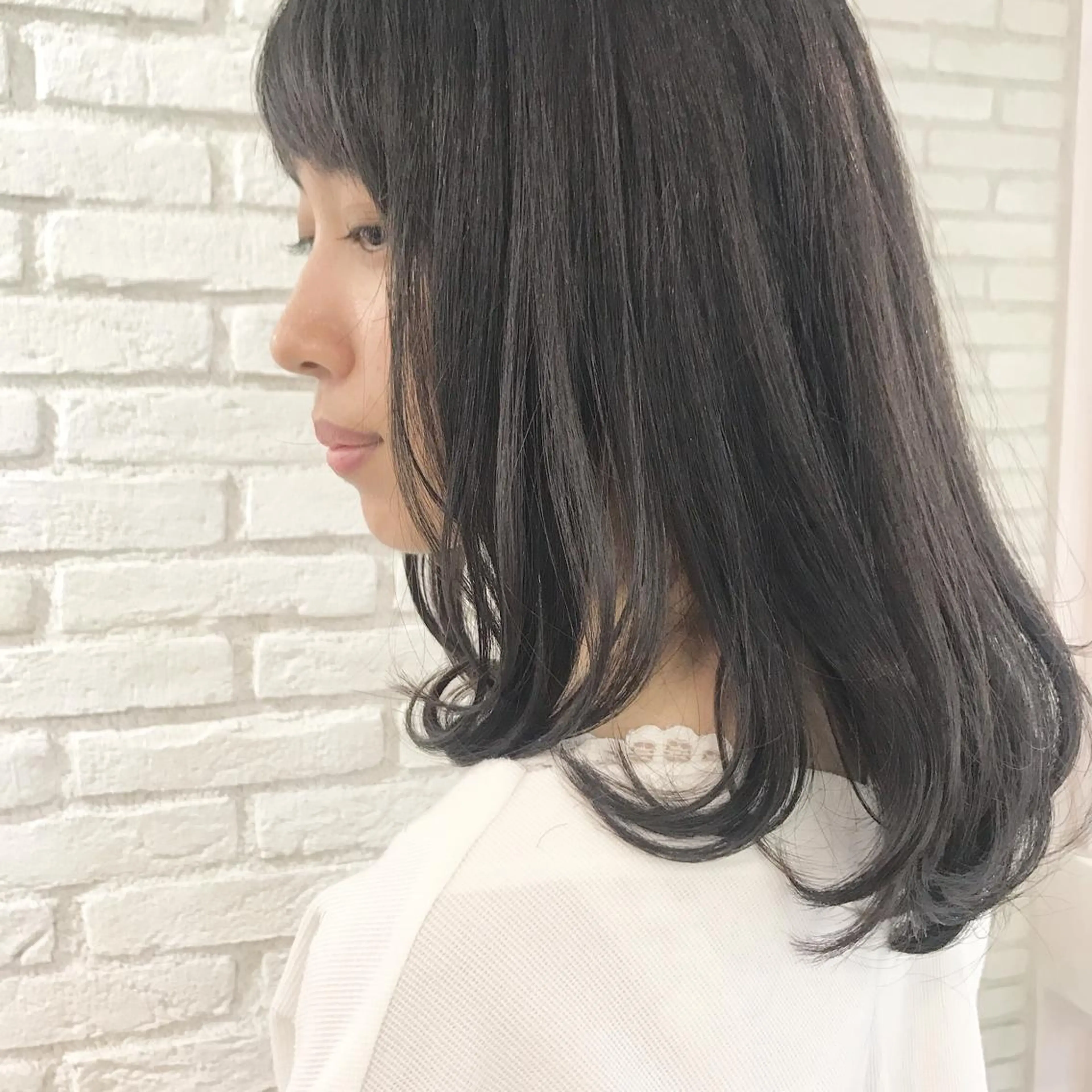 セミロング 顔周りカット 伊 杏のヘアスタイル