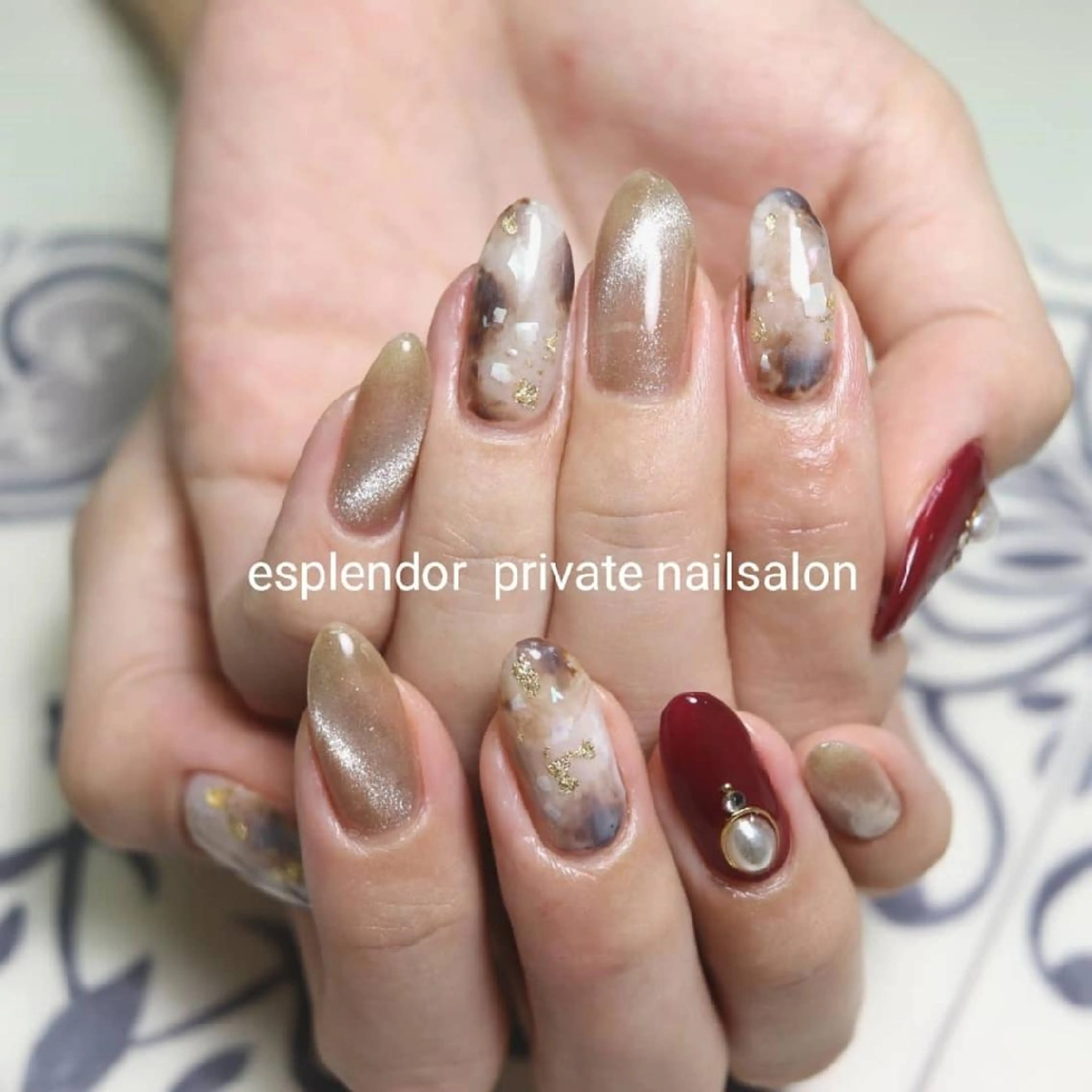 ネイル べっ甲ネイル ボルドー esplendor  エスプレンドル所属・esplendor  エスプレンドルのネイルデザイン