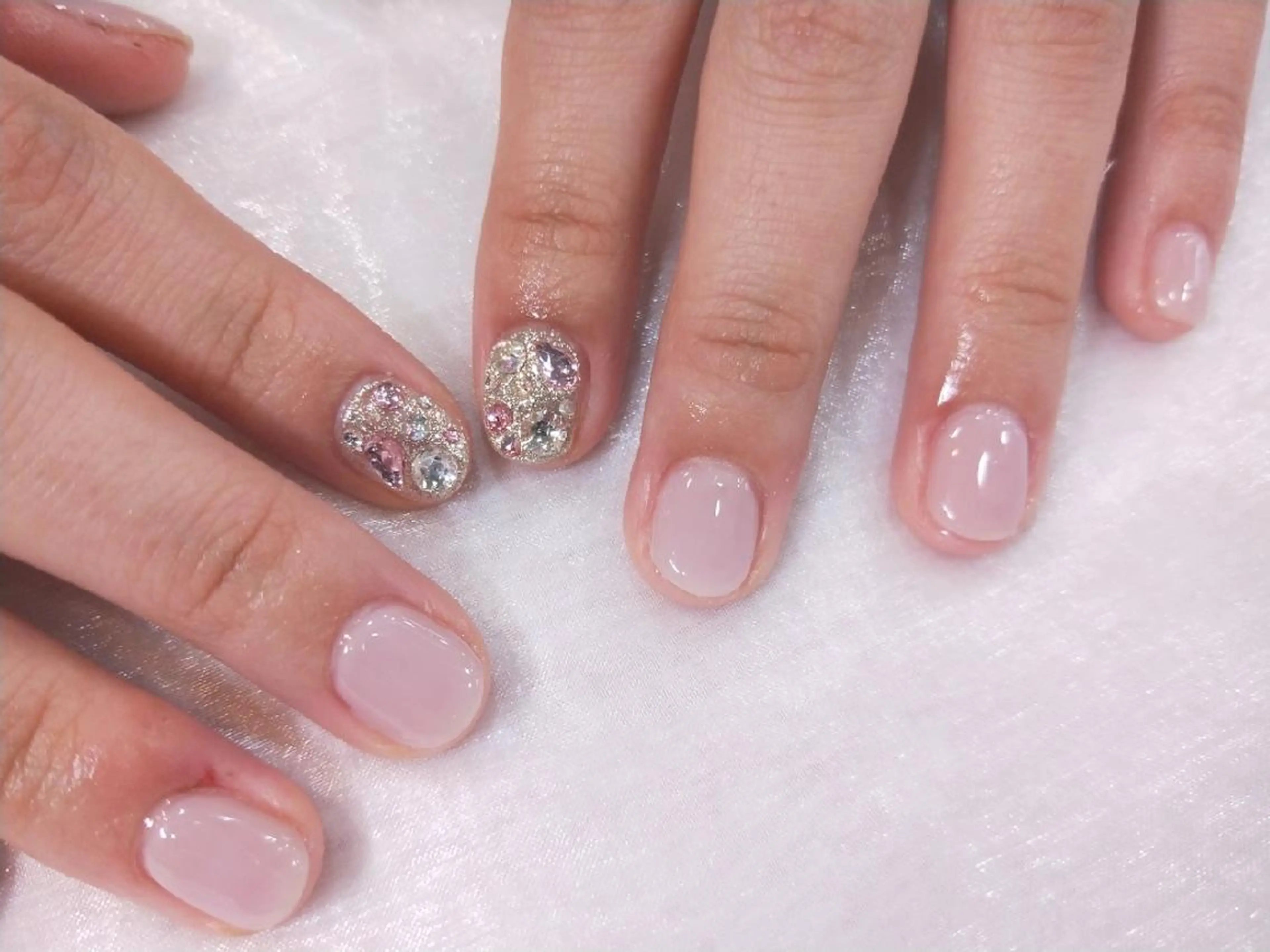 ネイル ハンドネイル ハンドケア R'well所属・はばすみれ🎀ﾈｲﾙ 光ﾌｪｲｼｬﾙ ﾍｱのネイルデザイン