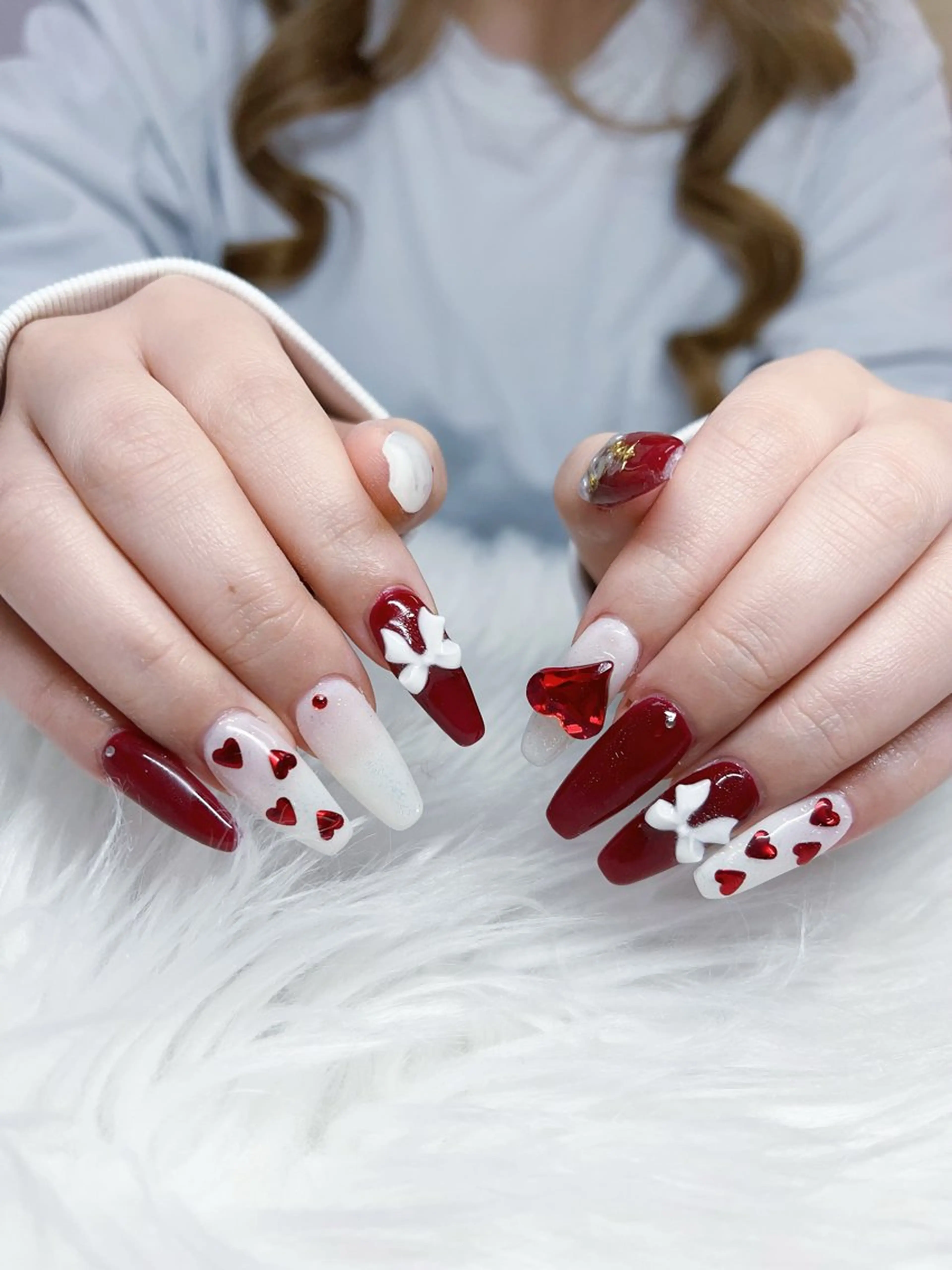 ネイル ハート 冬ネイル クリスマス ハンドネイル ハンドケア 💜MIYA nail川崎店のネイルデザイン