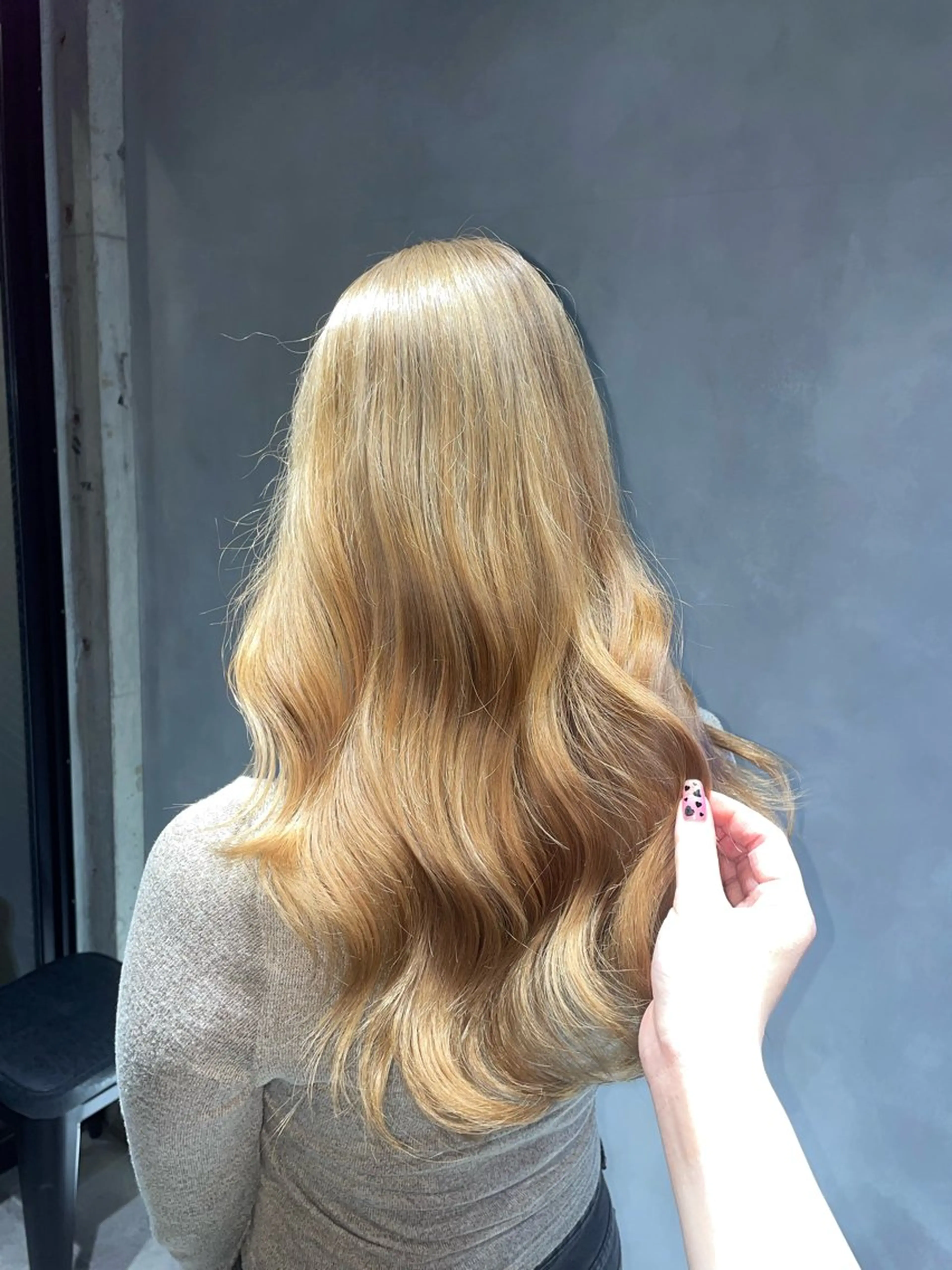 カラー ブリーチ ケアブリーチ ヘアカラー 暖色/ハイトーン/ カラー/HBLのヘアスタイル