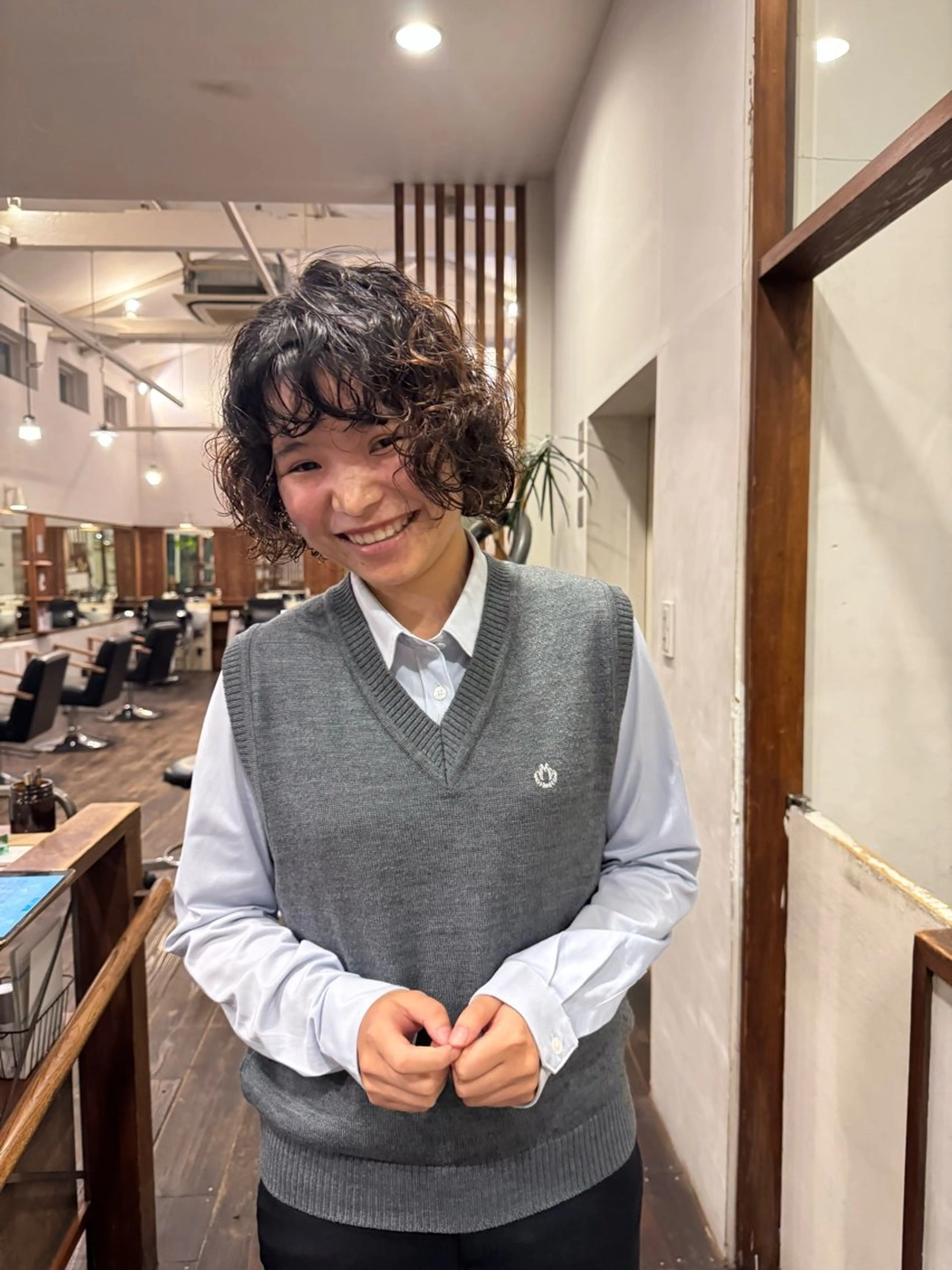 ミディアム パーマ カット パーマ トリートメント MOK大阪梅田店 Asahiのヘアスタイル