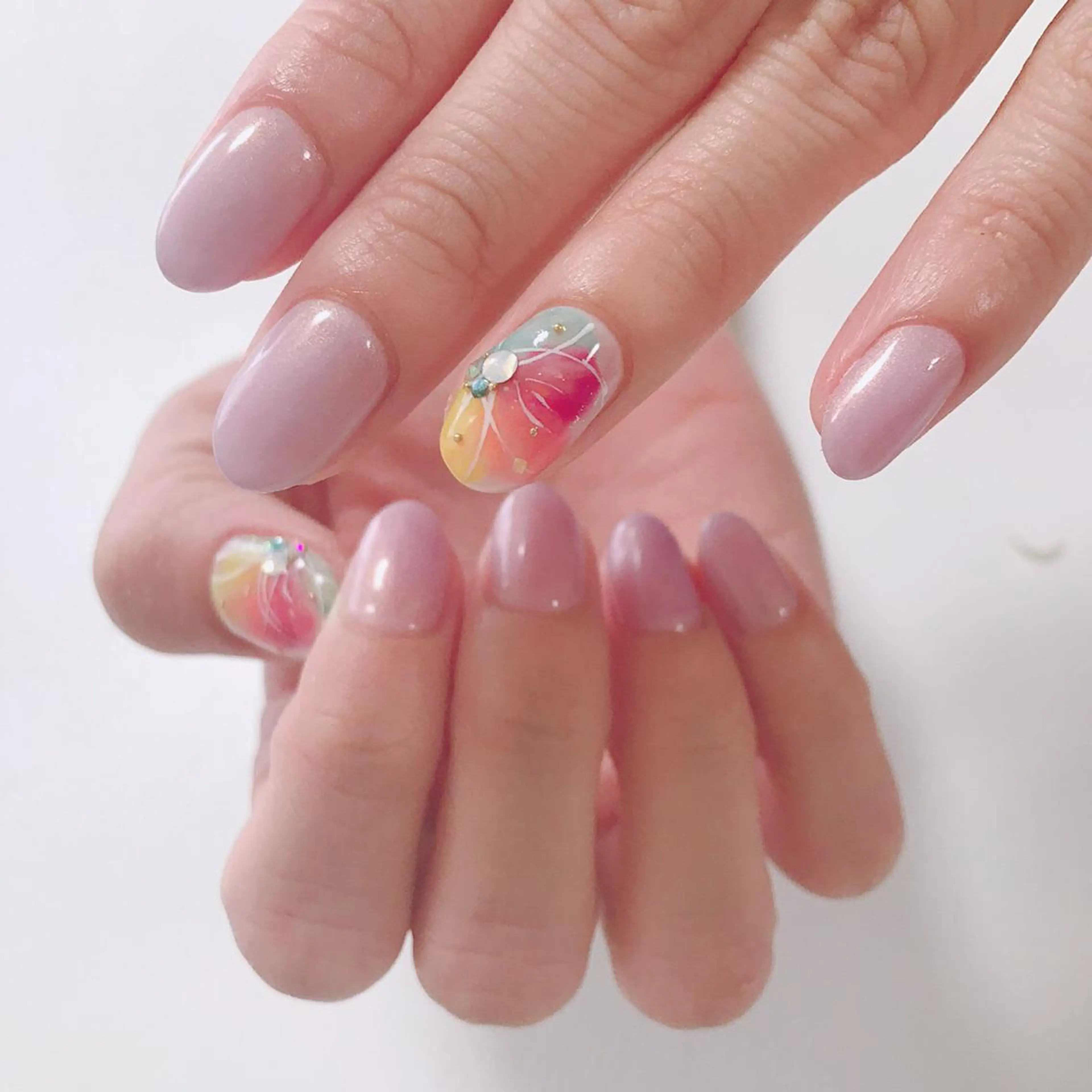 ネイル アートネイル 長さ出し フットネイル グリーン ニュアンスネイル Lily Roseスタッフ一同のマツエク・マツパデザイン