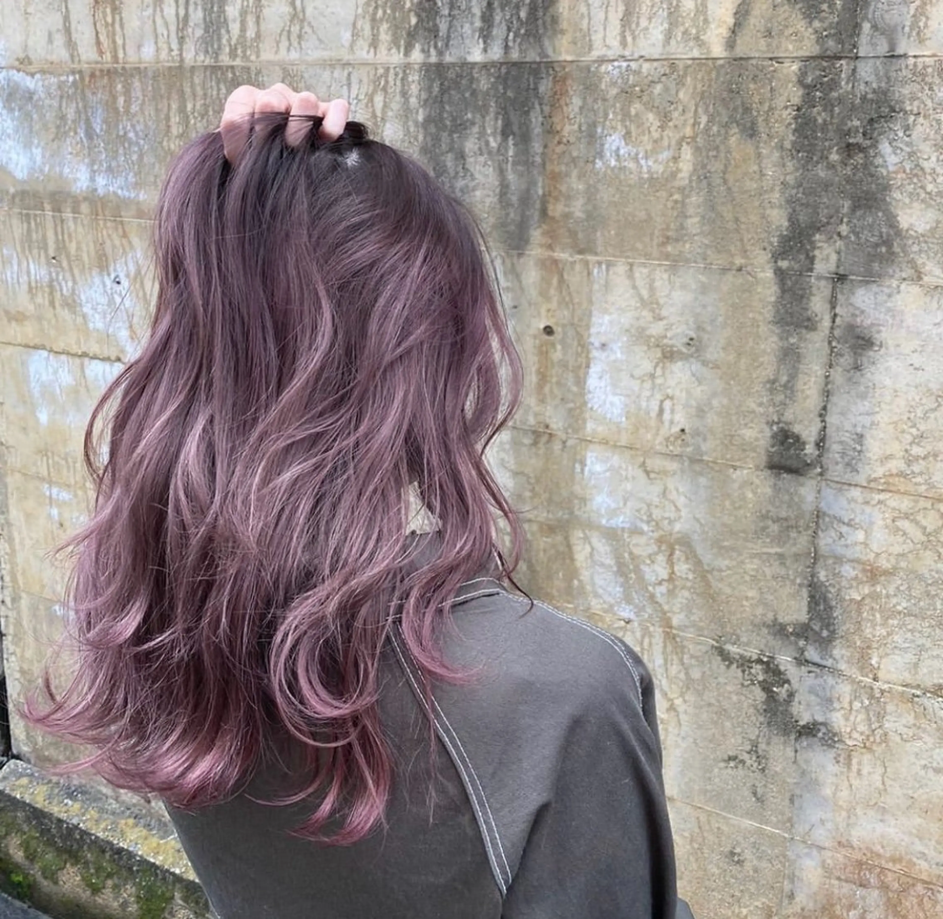 ロング ヘアカラー 山崎 義弘のヘアスタイル