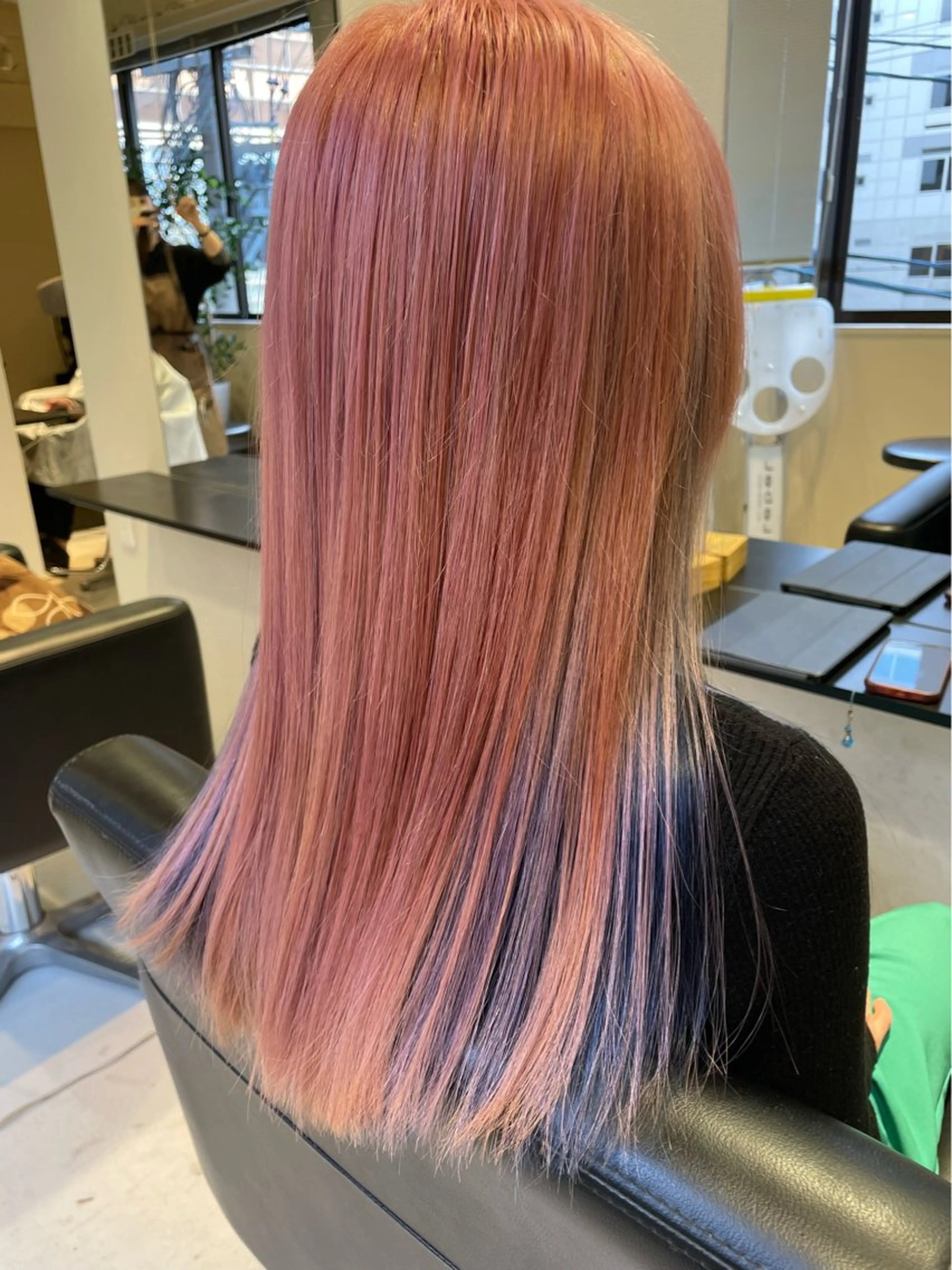 セミロング カラー NINE＋/代表 ブリーチ特化型サロンのヘアスタイル