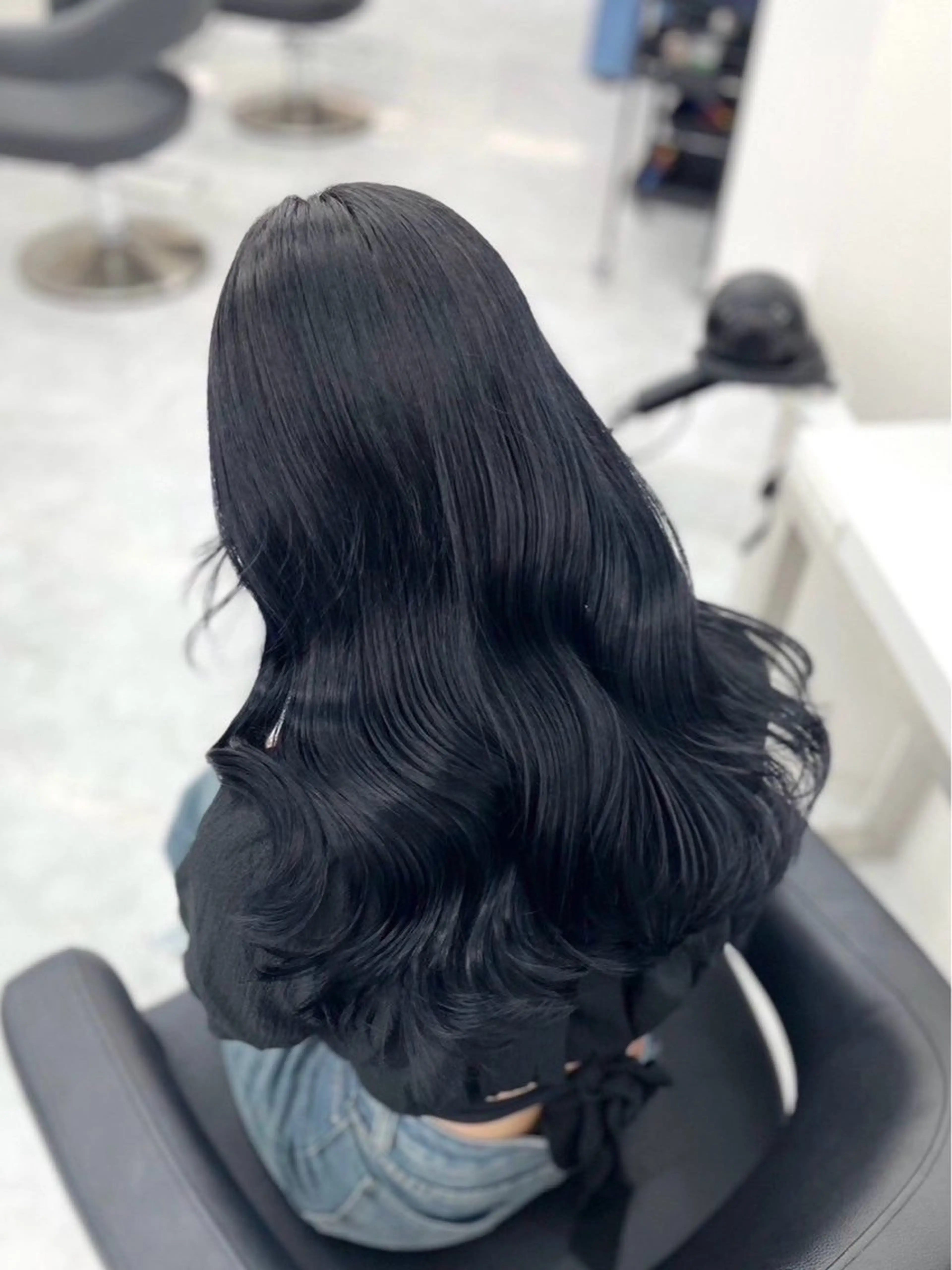 【暗髪ワンカラー💖】なぜか盛れる🖤透け感で垢抜けモテ髪♡の写真