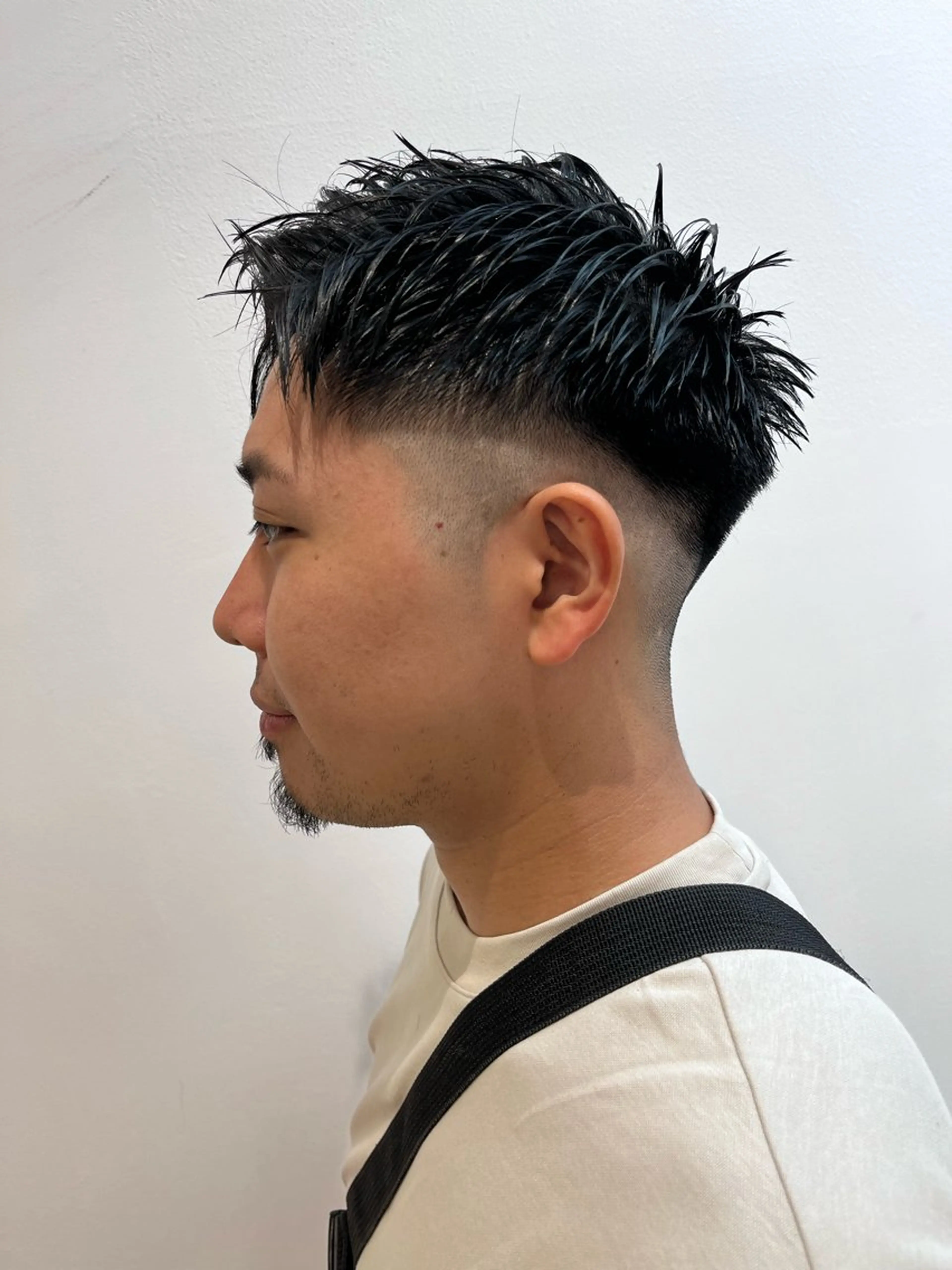 メンズ フェードカット スキンフェード カット 🐺ウルフ× ハイトーン🐺MOEのヘアスタイル