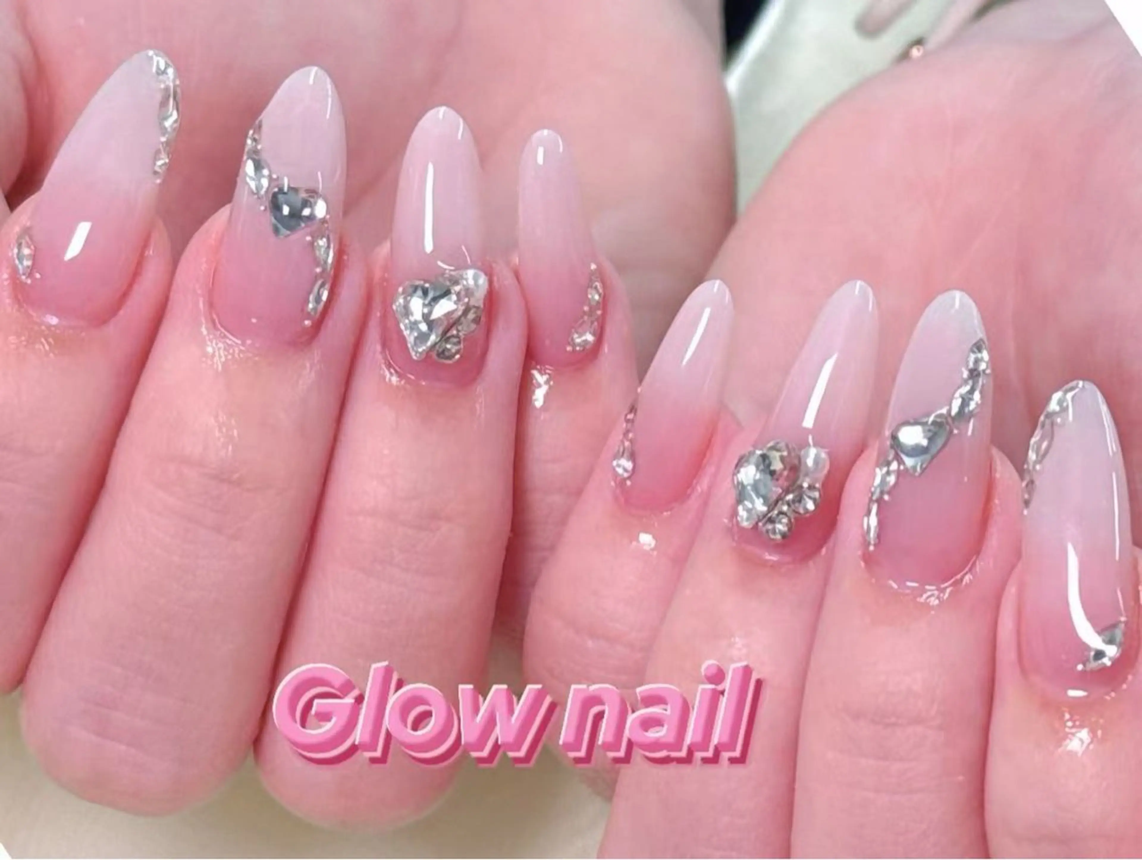 ネイル Glow Nail スカルプ専門店のネイルデザイン