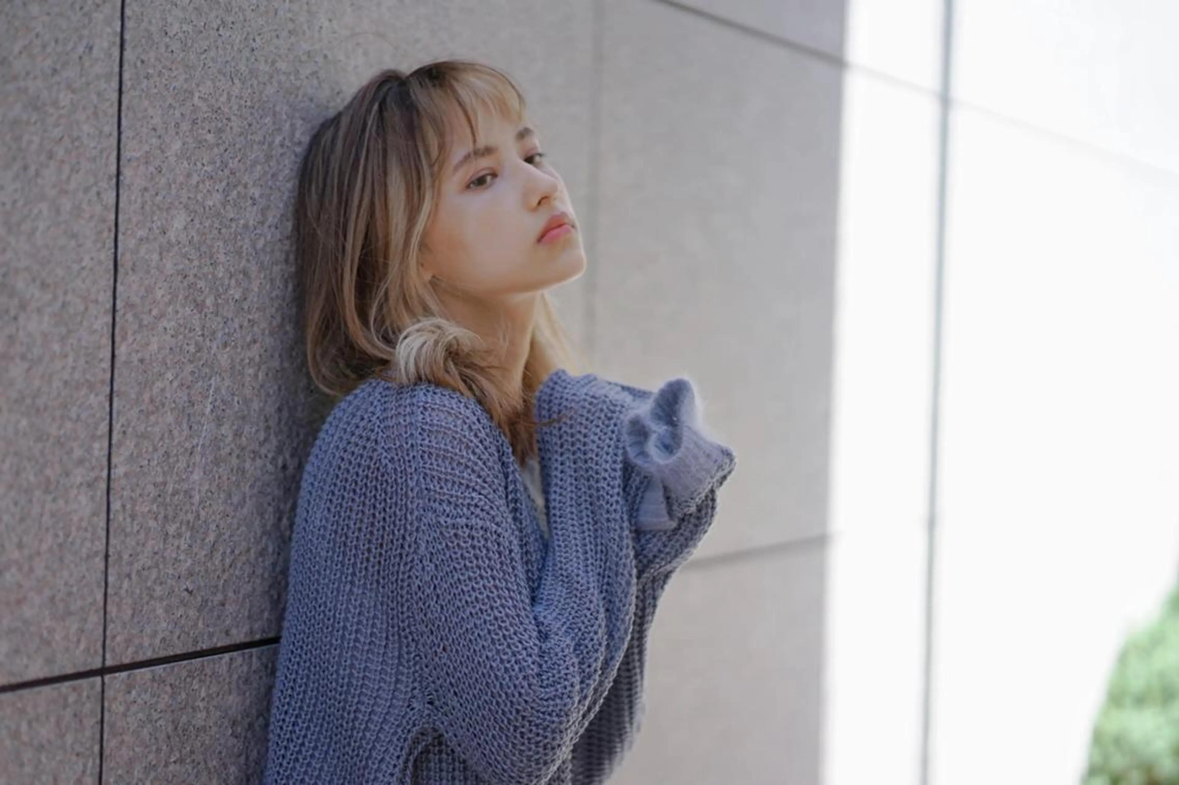 セミロング カラー ブリーチ ケアブリーチ ダブルカラー イヤリングカラー ハイライトカラー カット ヘアカラー N° jemica 札幌のヘアスタイル