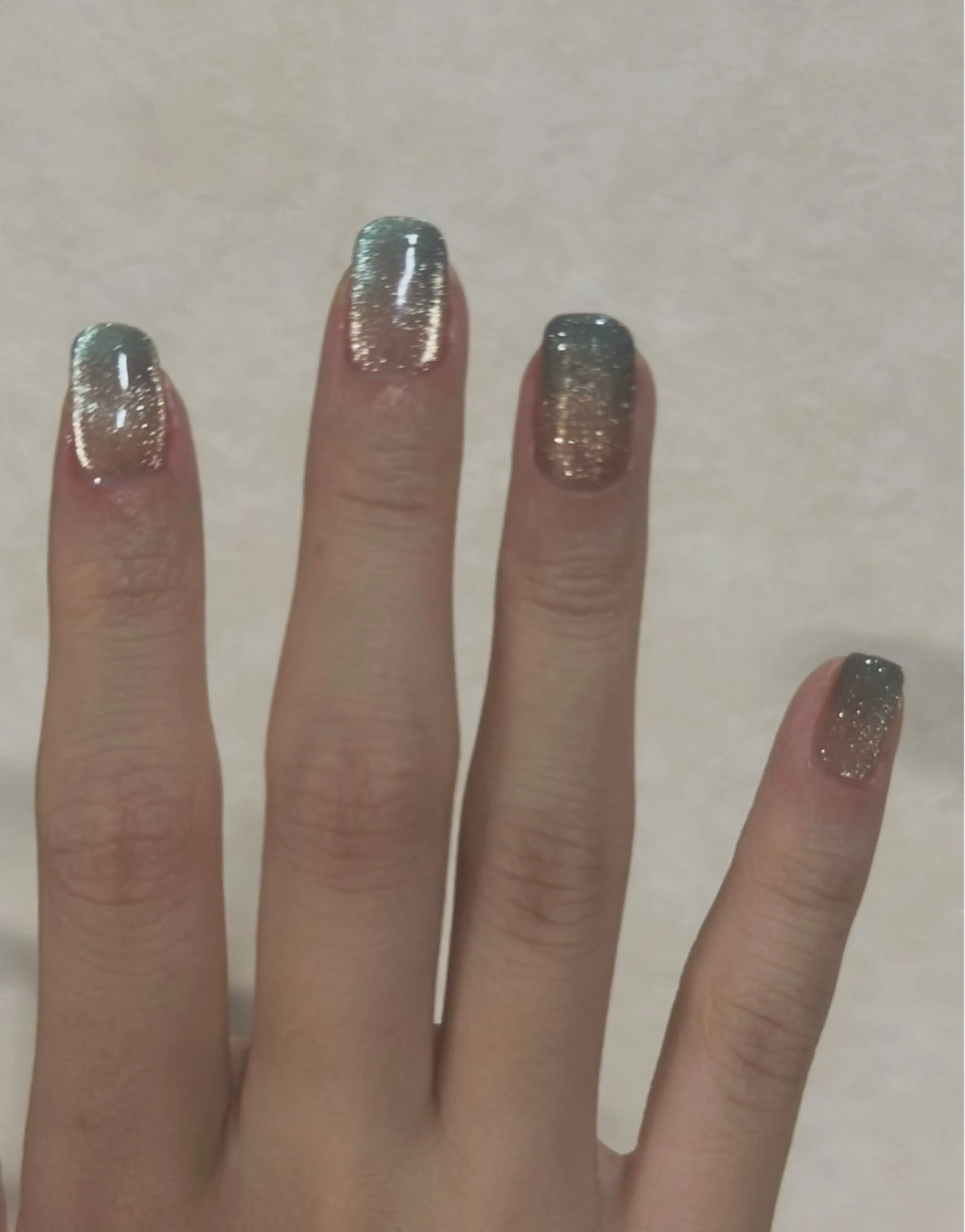 【1月2月限定&モデル価格:オフ無し】グラデーションマグネット(2色まで選択◯)の写真