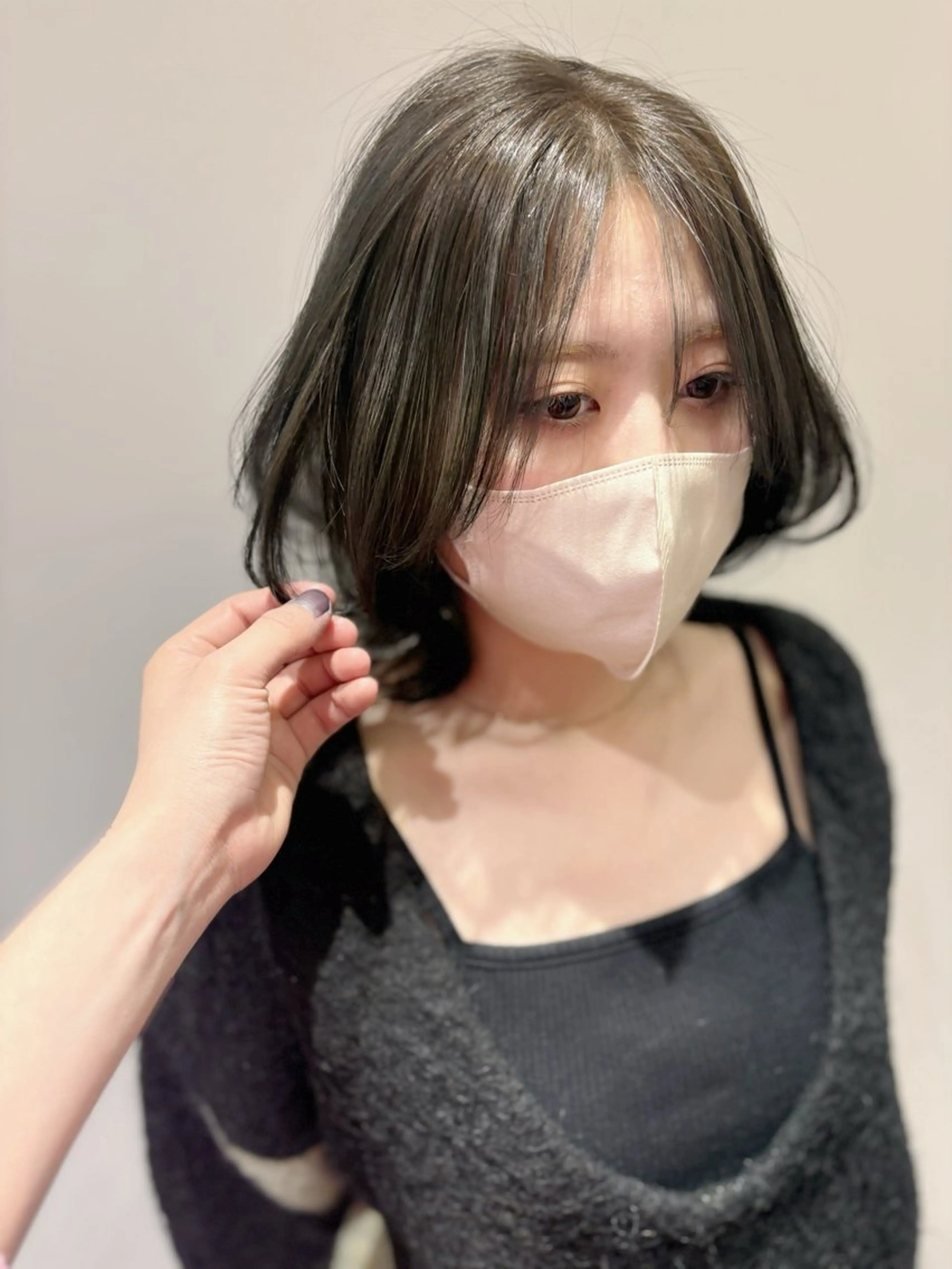 ミディアム ボブレイヤー ボブ 顔周りカット 伸ばしかけ レイヤーカット カット ヘアカラー boymeetsgirl所属・宮田 龍斗のヘアスタイル