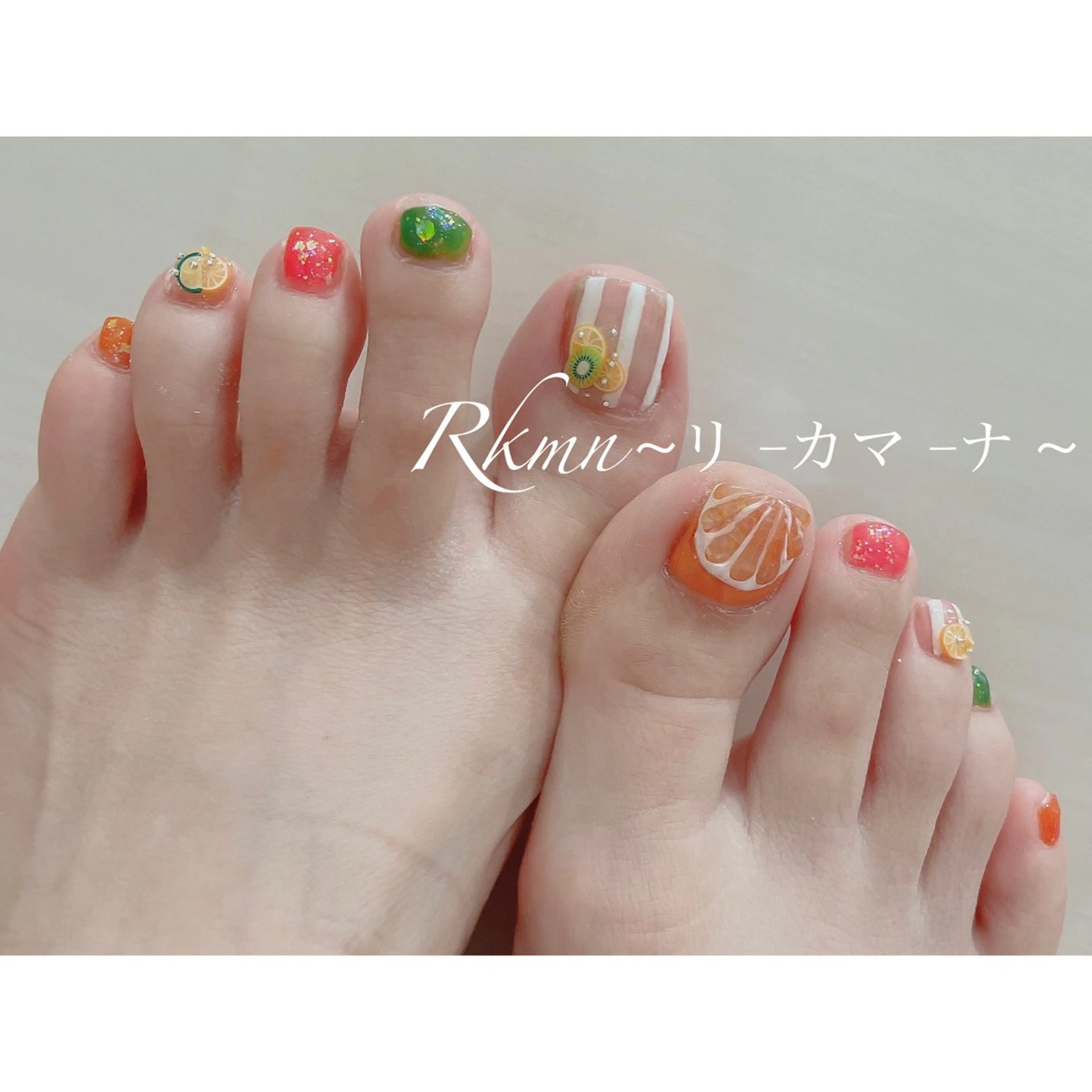 ネイル アートネイル フットネイル ホログラムネイル ぷっくりネイル 春ネイル ハンドネイル フットネイル ハンドケア Rkmn ~リ-カマ-ナ~のネイルデザイン