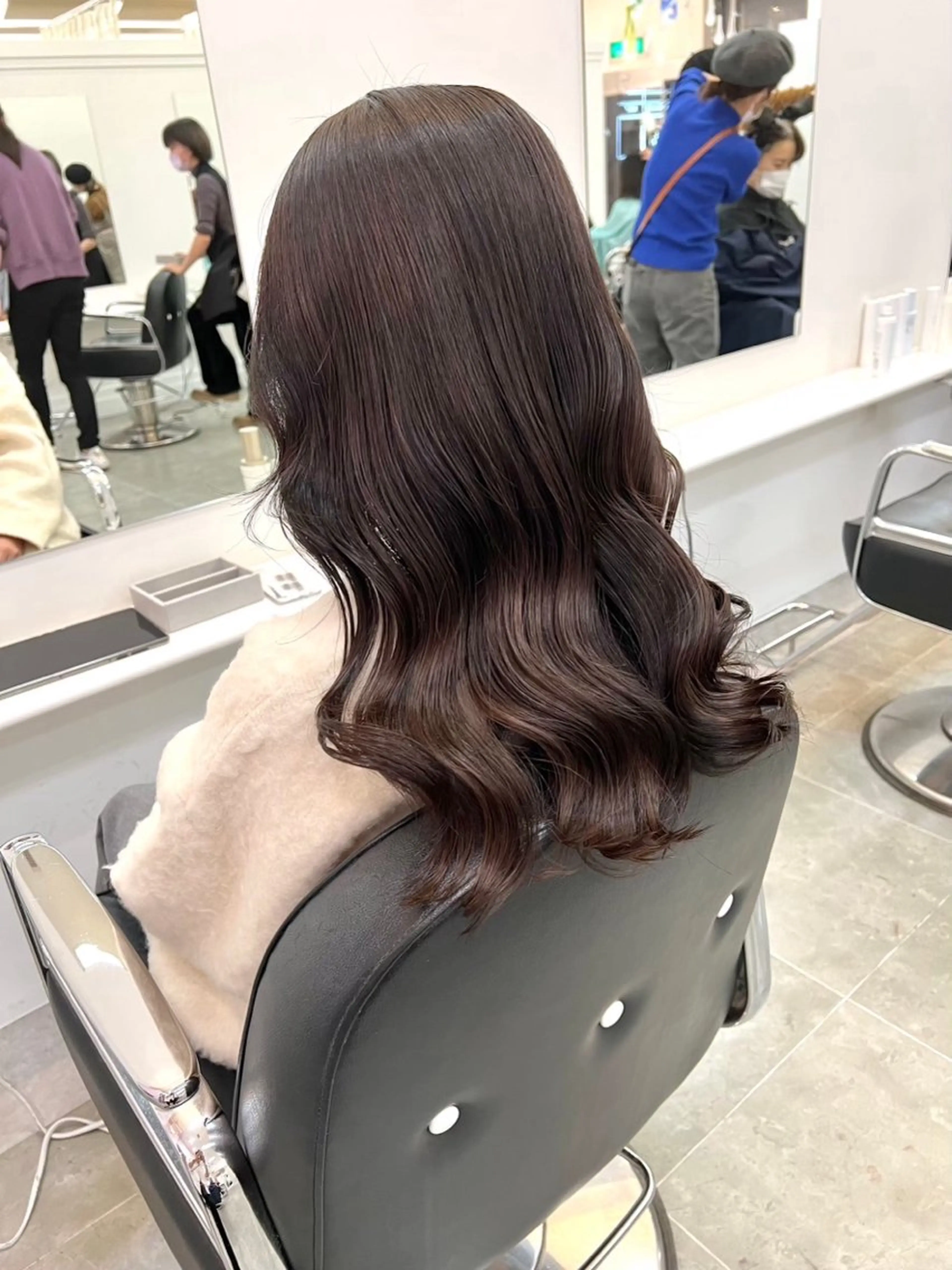 セミロング カラー ブラウンカラー ピンクカラー 今井 愛歩のマツエク・マツパデザイン