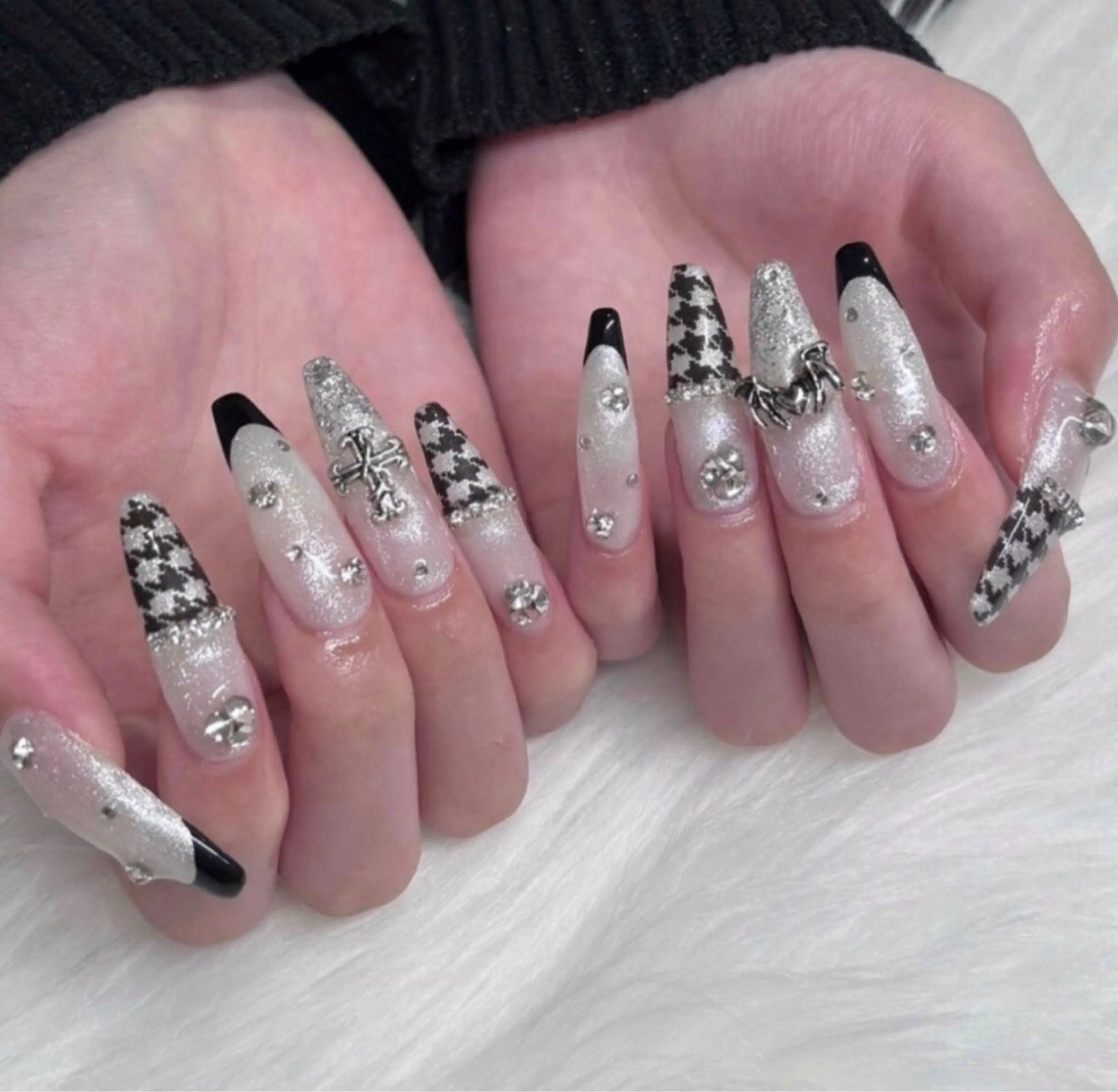 ネイル 長さ出し フレンチネイル 韓国ネイル レース マグネットネイル ハンドネイル nami ナミのネイルデザイン