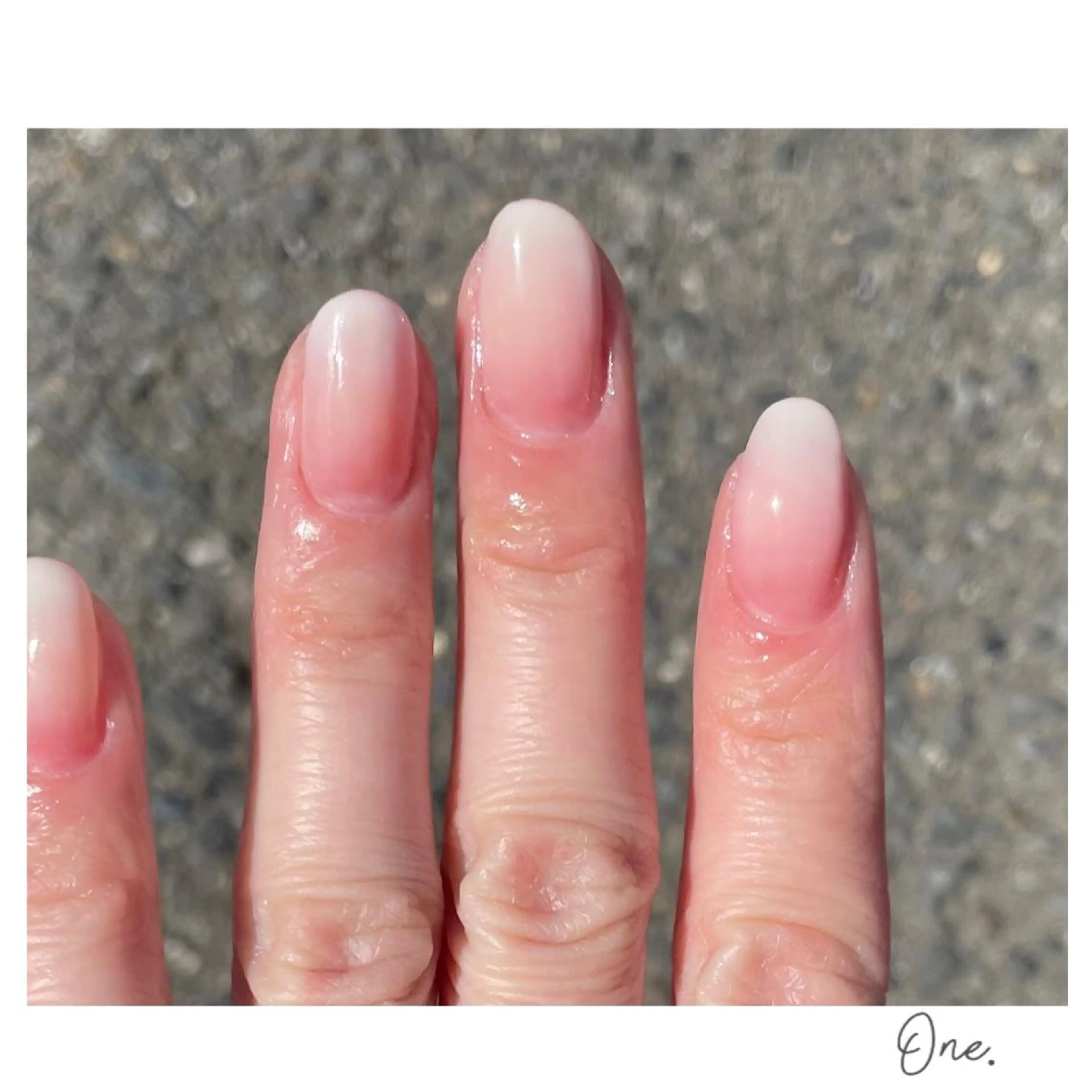 グラデーション・フレンチ(ベースカラー)の写真