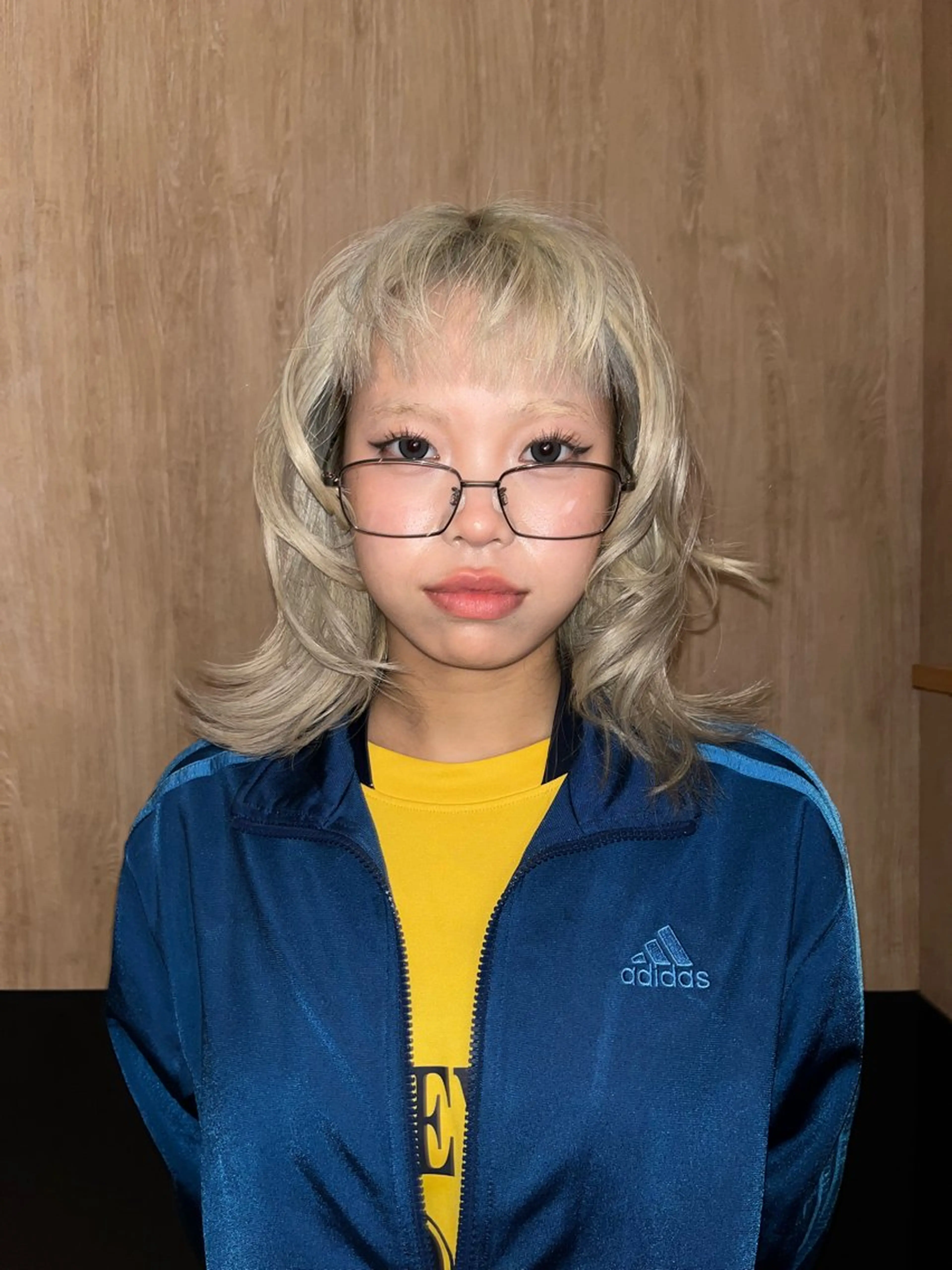 ミディアム カラー ブリーチ ケアブリーチ ハイトーンカラー 産休中です 艶カラー♡オカのヘアスタイル