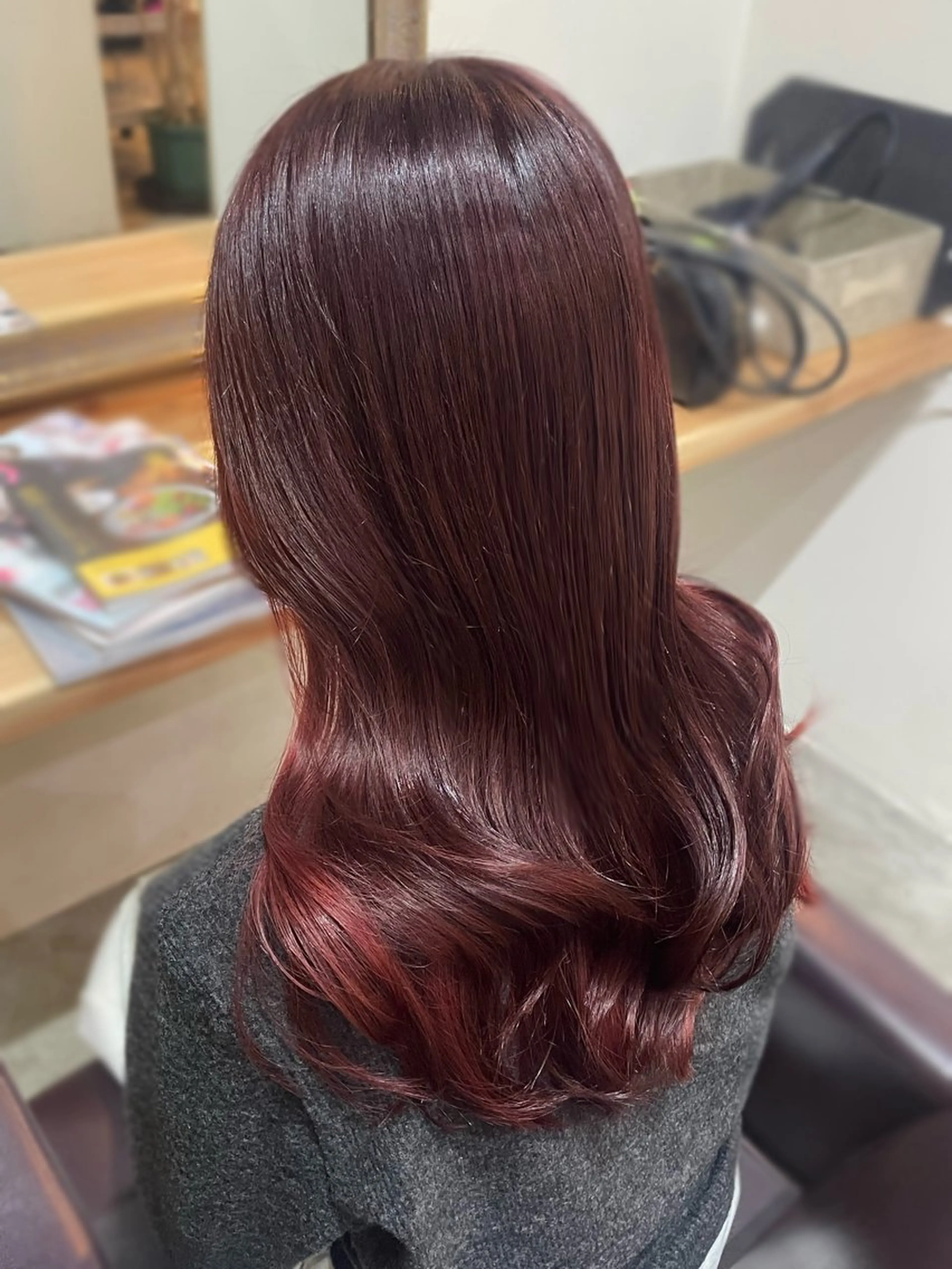 ロング カラー ブリーチ カット ヘアカラー トリートメント 艶カラー/ハイトーン Anjuのヘアスタイル