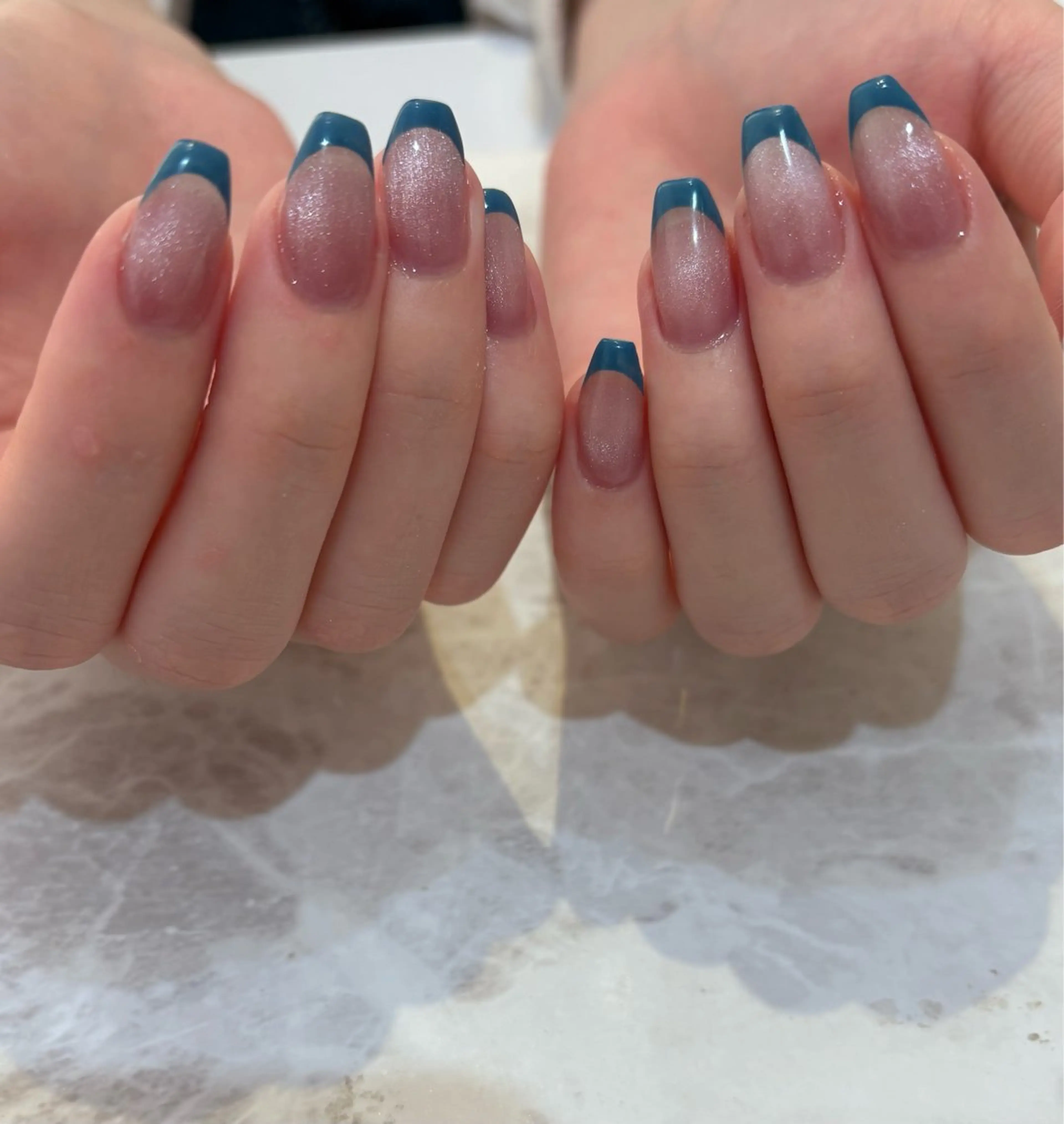 ネイル フレンチネイル マグネットネイル ハンドネイル private salon magique所属・Rina🫧 大阪/福島のネイルデザイン