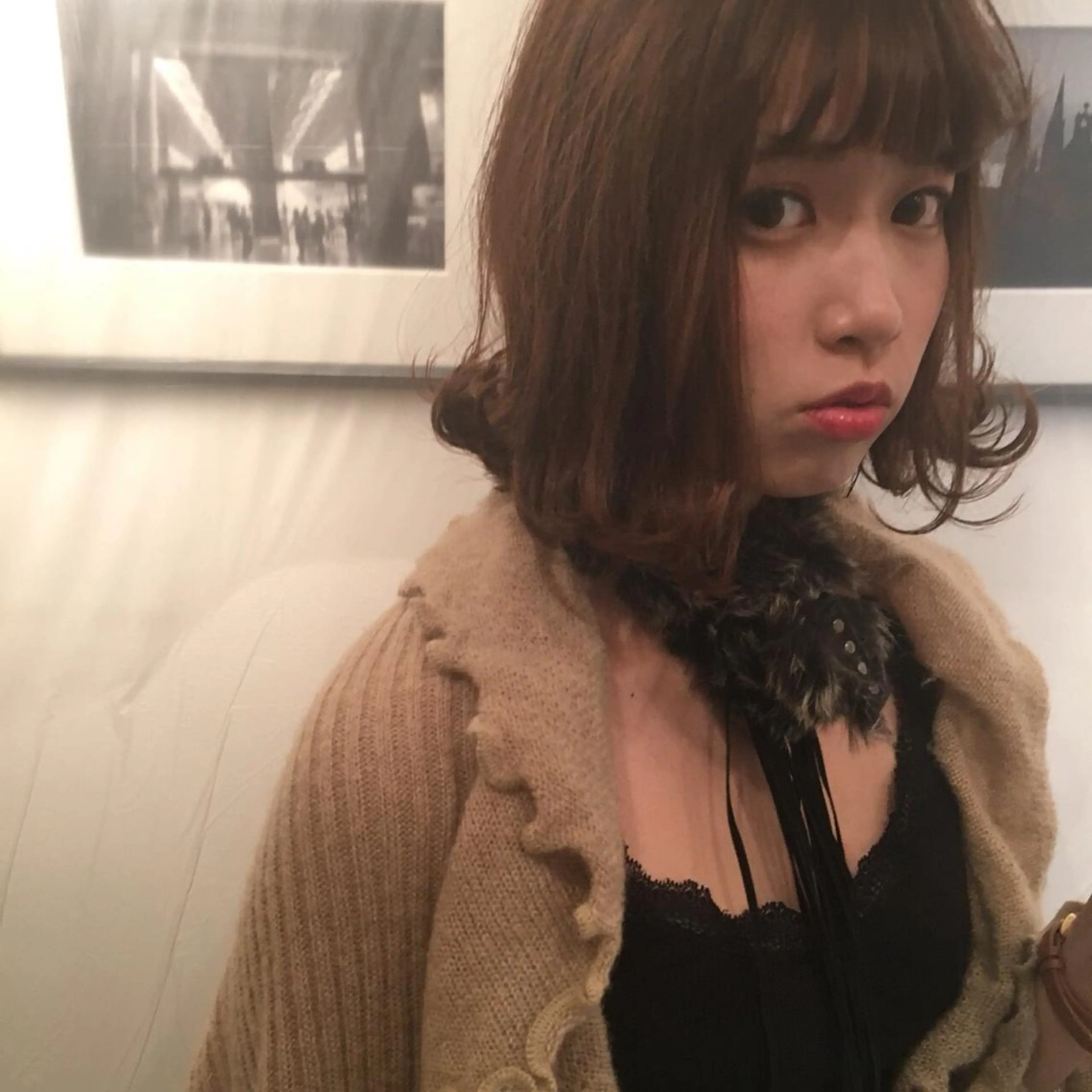 ミディアム カラー ヘアアレンジ ベージュカラー 外ハネヘア granew*所属・sakamoto sayaのヘアスタイル