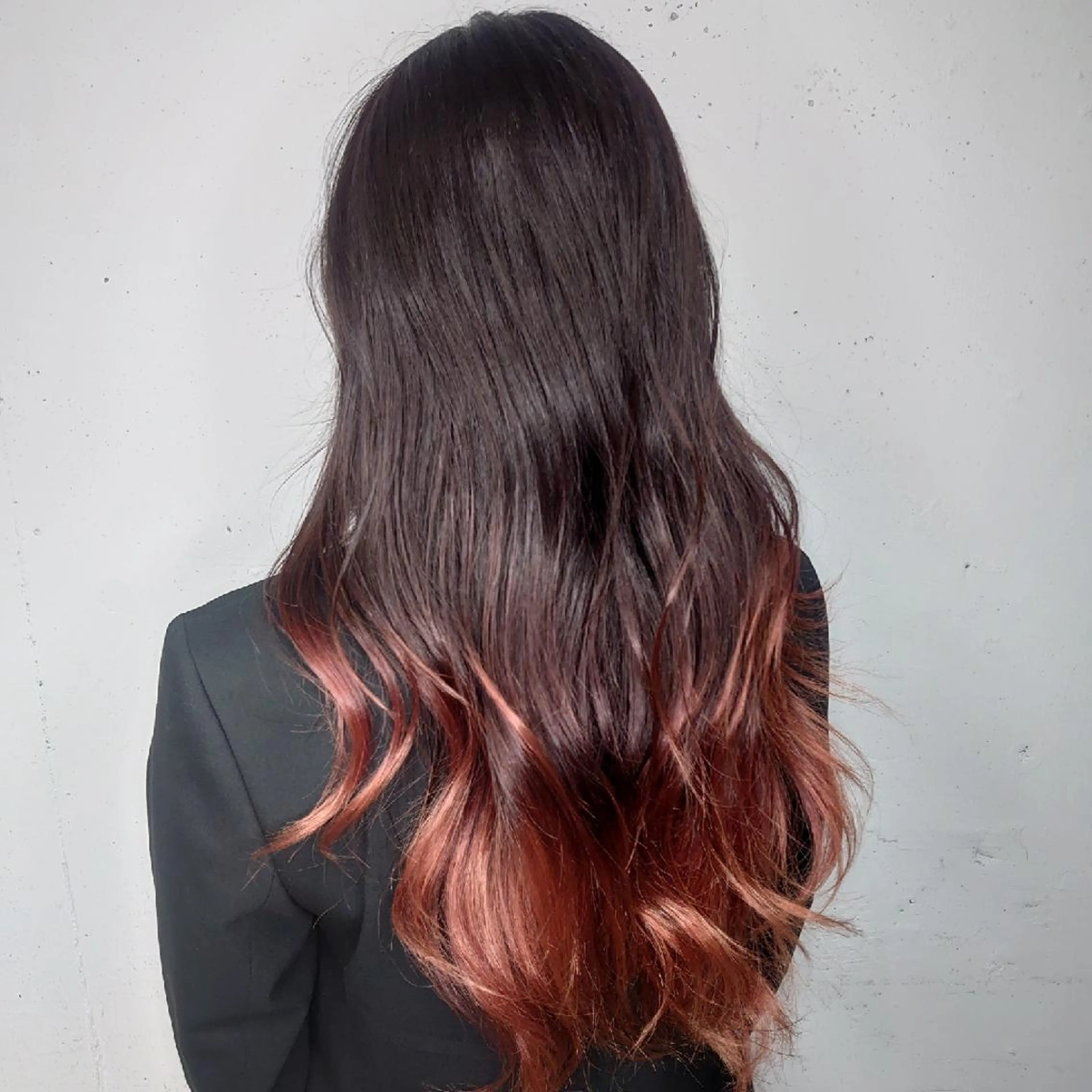 セミロング カラー ヘアアレンジ ブリーチ グラデーションカラー ピンクカラー E Komo hair所属・Wow❕E Komo hair 永井一輝のヘアスタイル