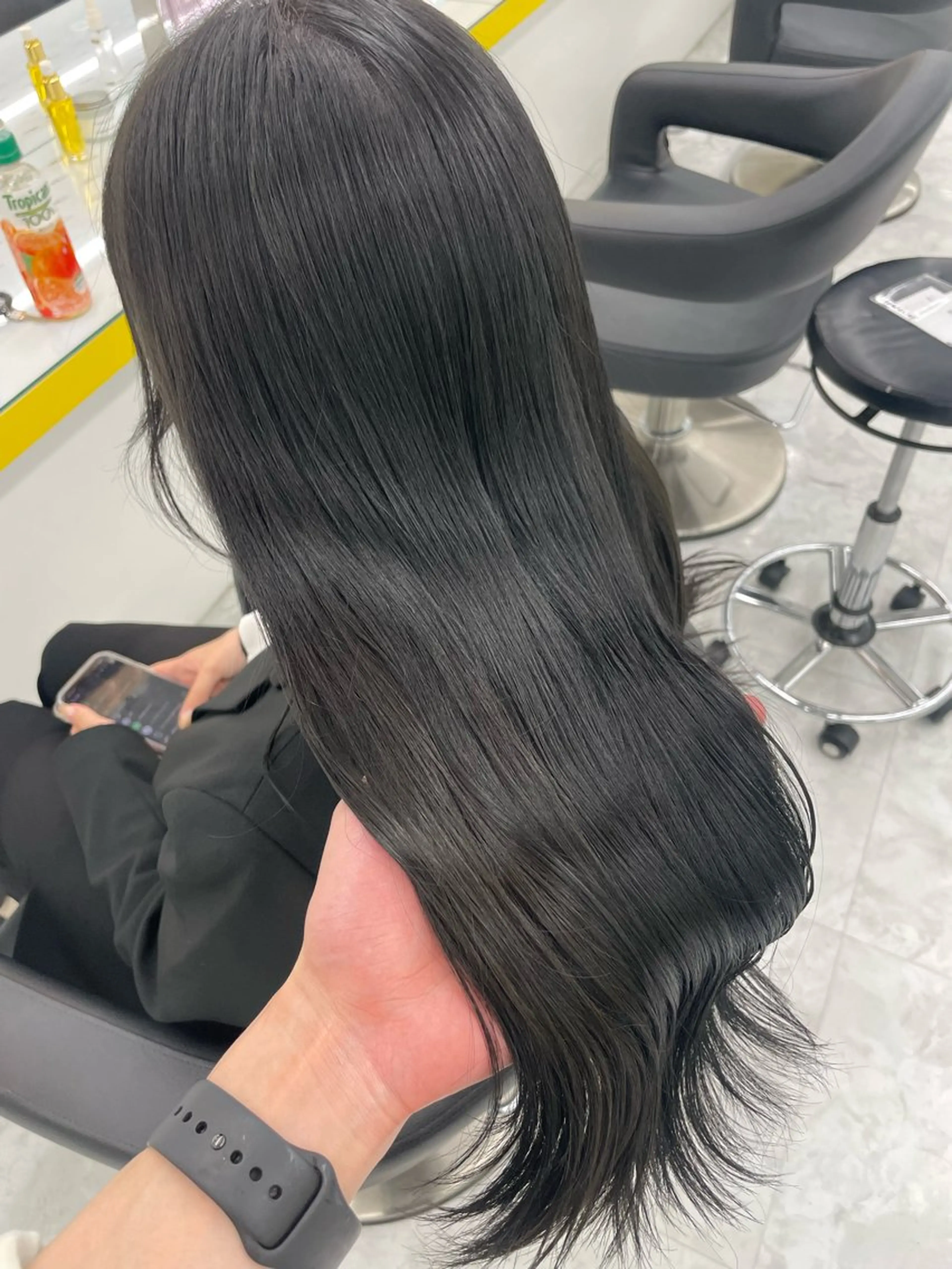 ロング カラー ヘアアレンジ 透明感カラー ヘアカラー トリートメント ☁️トレンド✖️ 透明感☁️りくのヘアスタイル