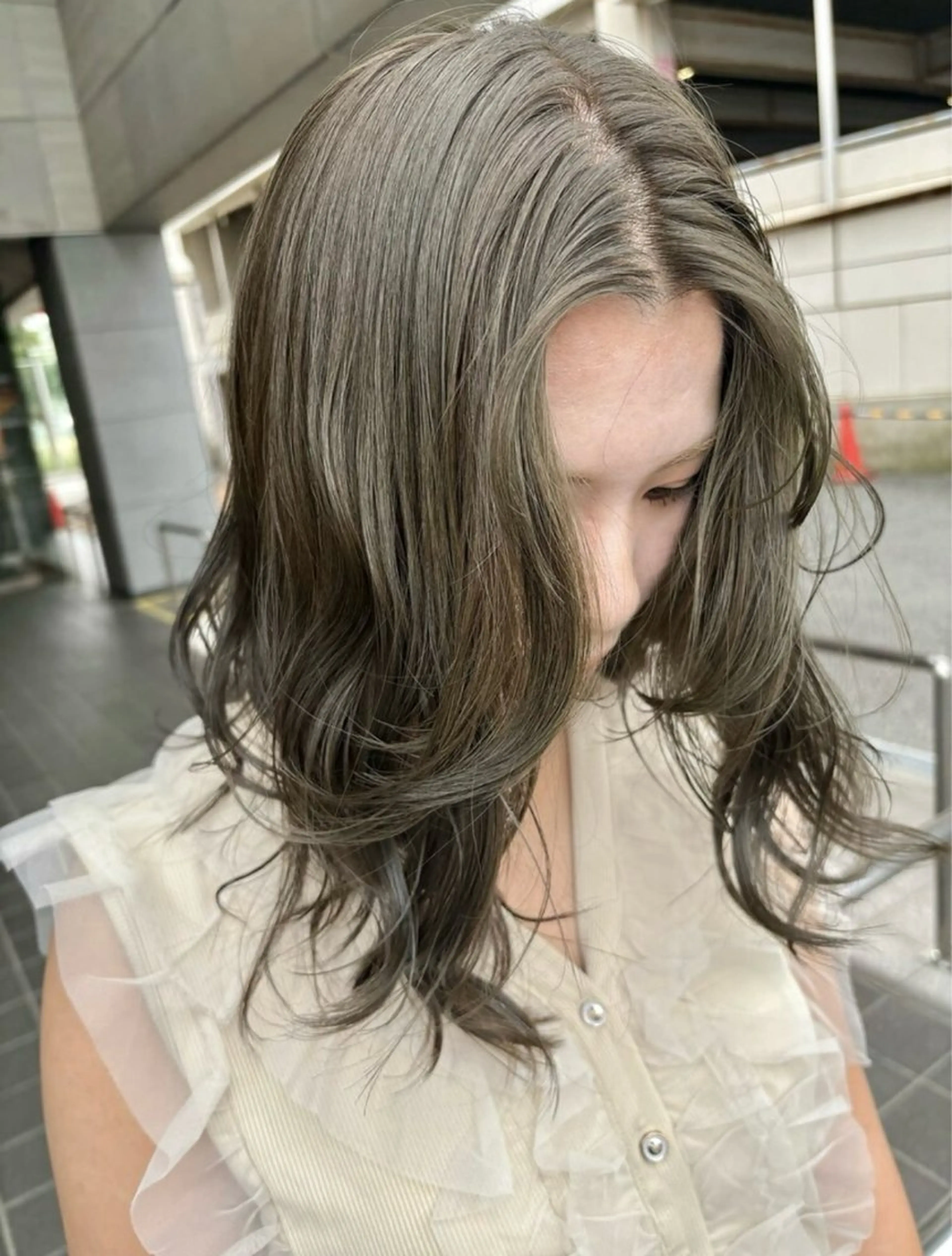 🌿🫒オリーブベージュ🤎🌱【どんな人でも似合いやすいカラー✨透明感が欲しい方にオススメ🫧】の写真