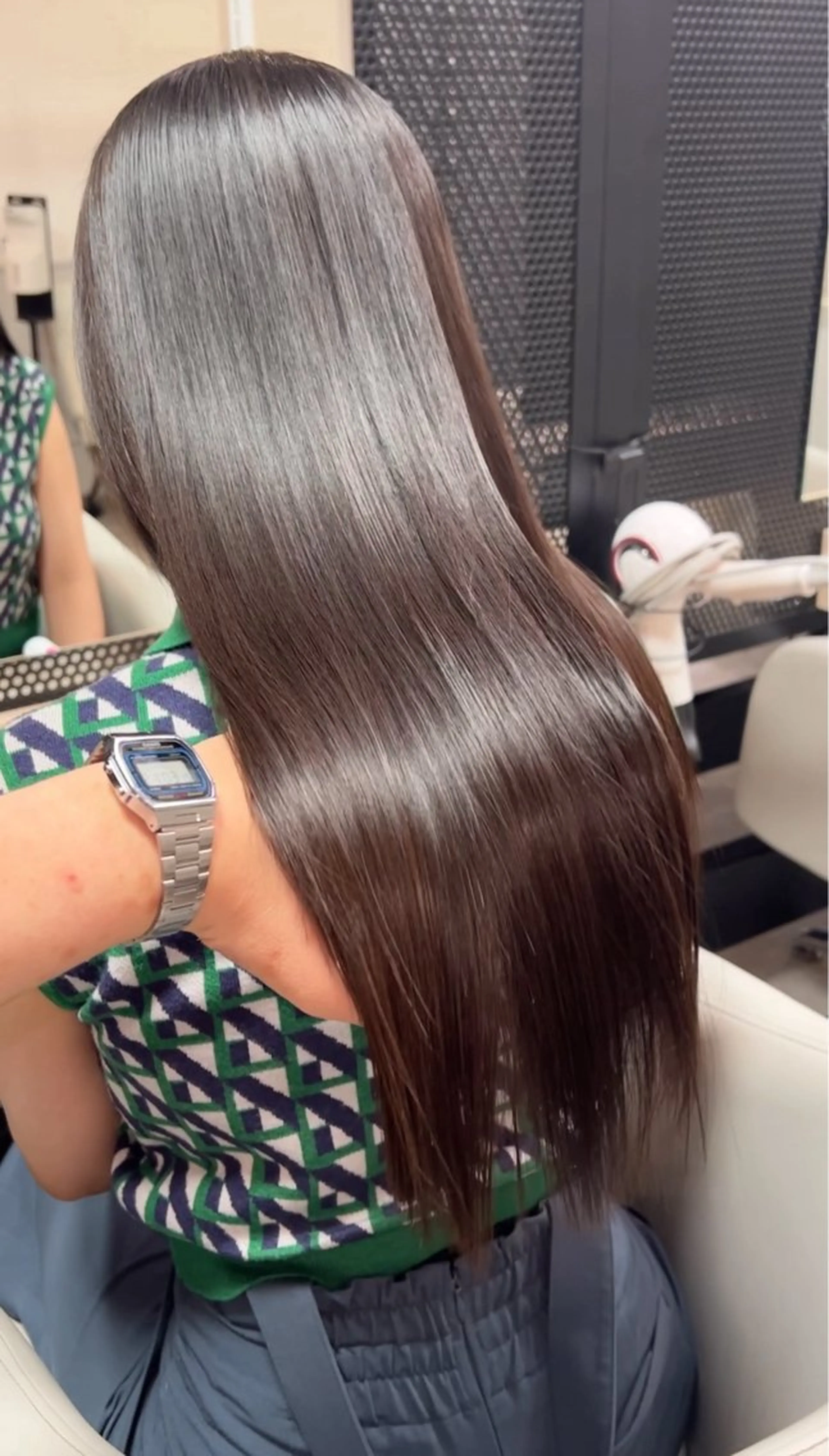 ロング 縮毛矯正 カット 縮毛矯正 トリートメント 🪽ハネエクステ🪽 羽エクステKENJIのヘアスタイル