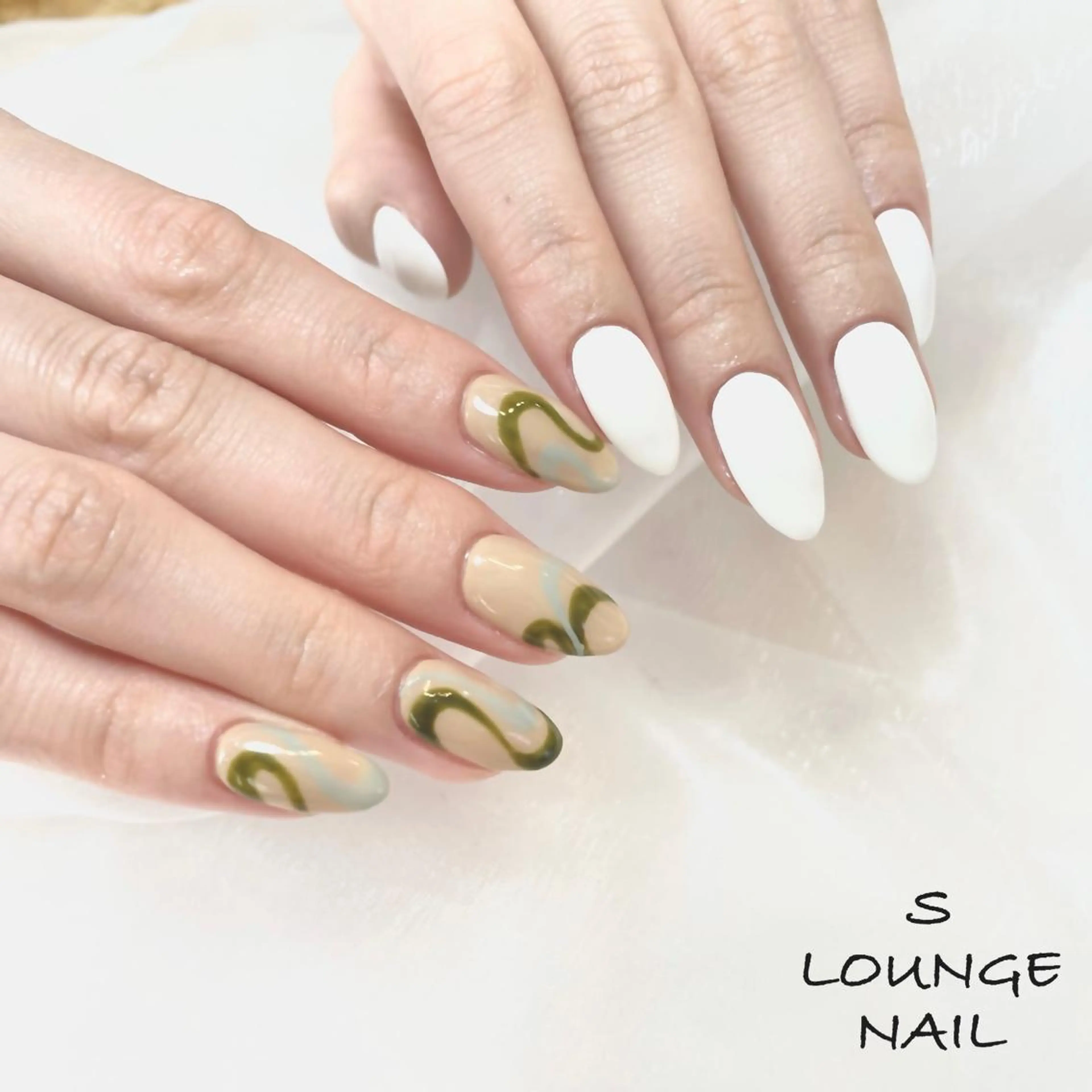 ネイル アートネイル ニュアンスネイル 春ネイル ハンドネイル フットネイル S LOUNGE NAIL所属・パーツたくさん🍓 SUMIのネイルデザイン