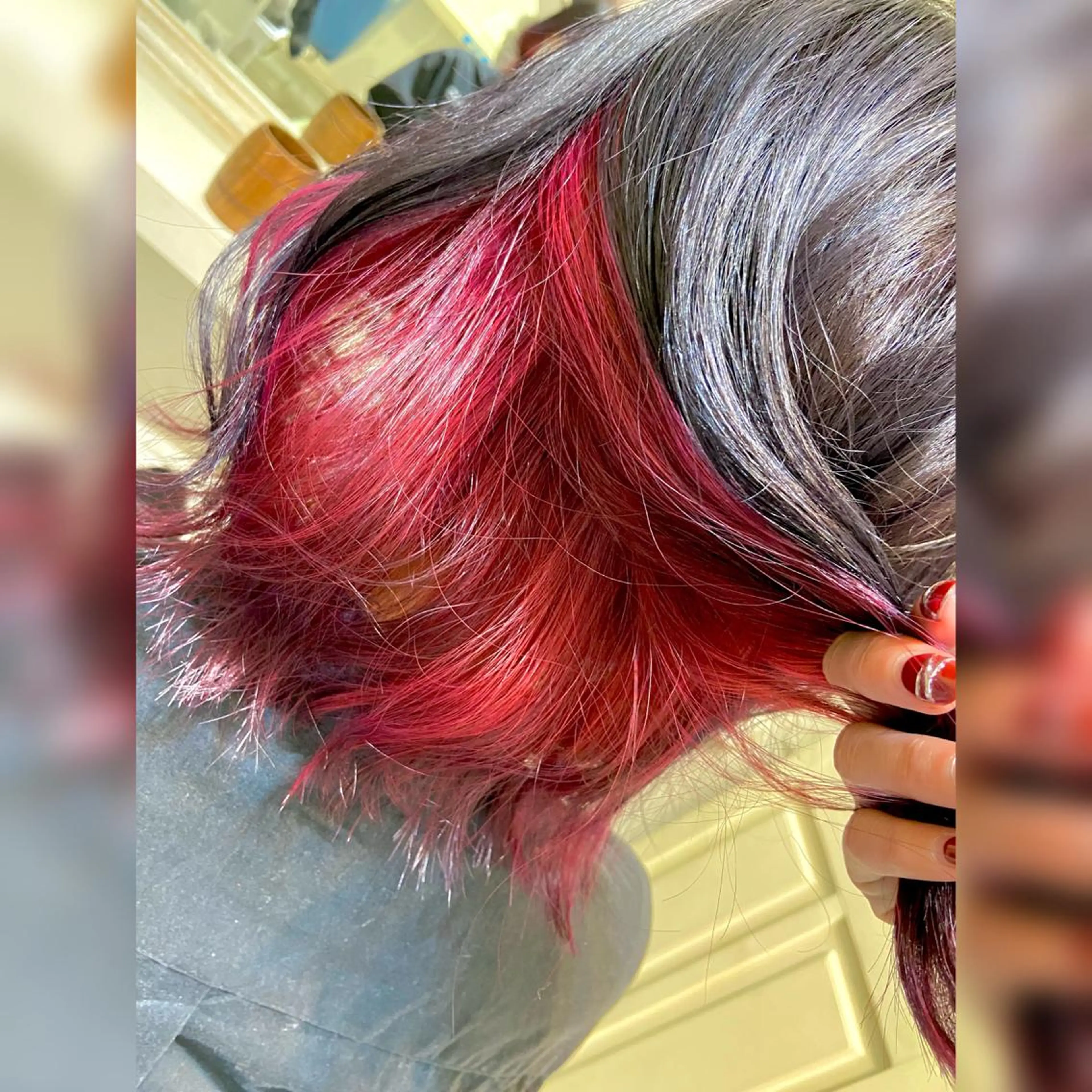 ショート カラー インナーカラー レッドカラー ヘアカラー ♥️ルフ🐒 ミレイ♥️のヘアスタイル