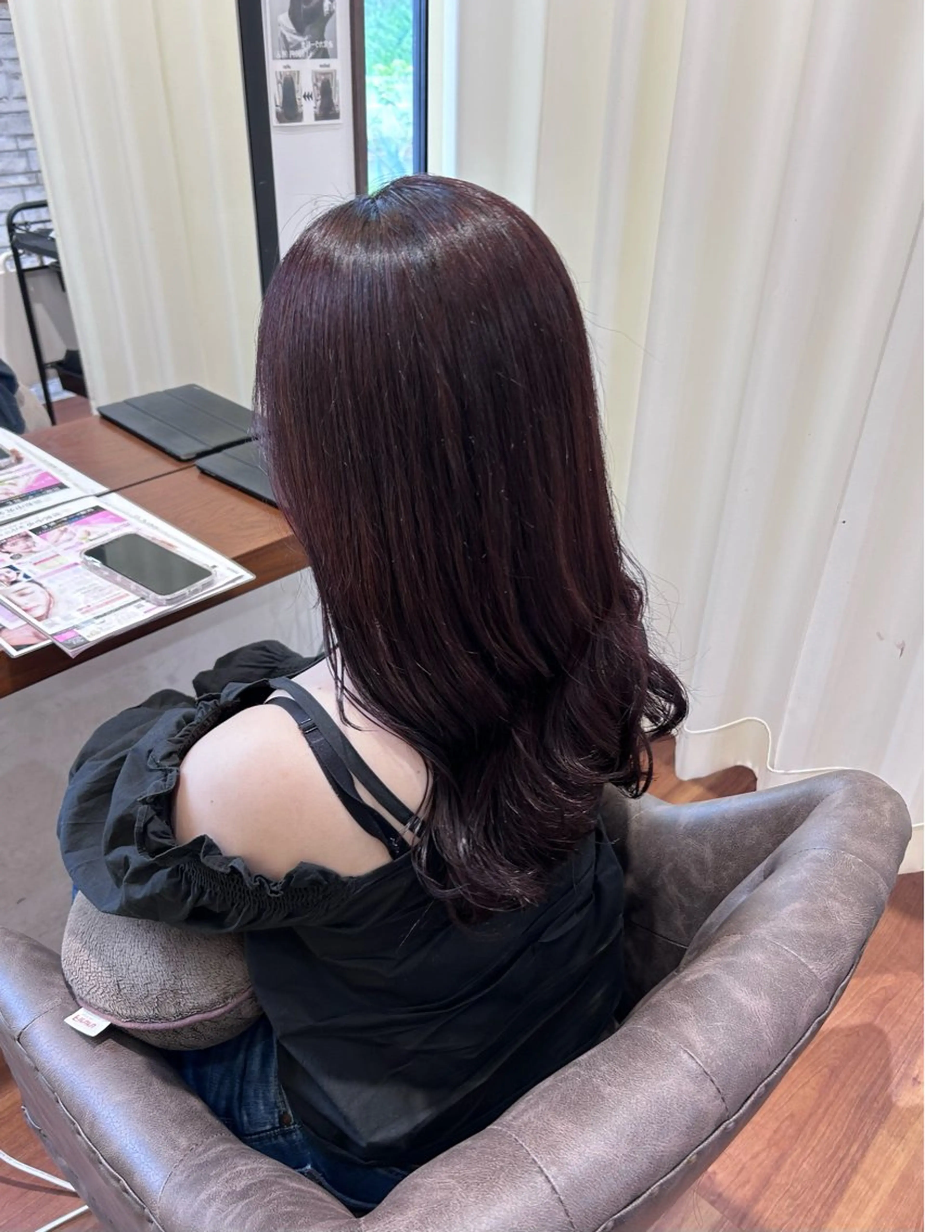 セミロング ヘアカラー 廣瀬 美月のヘアスタイル