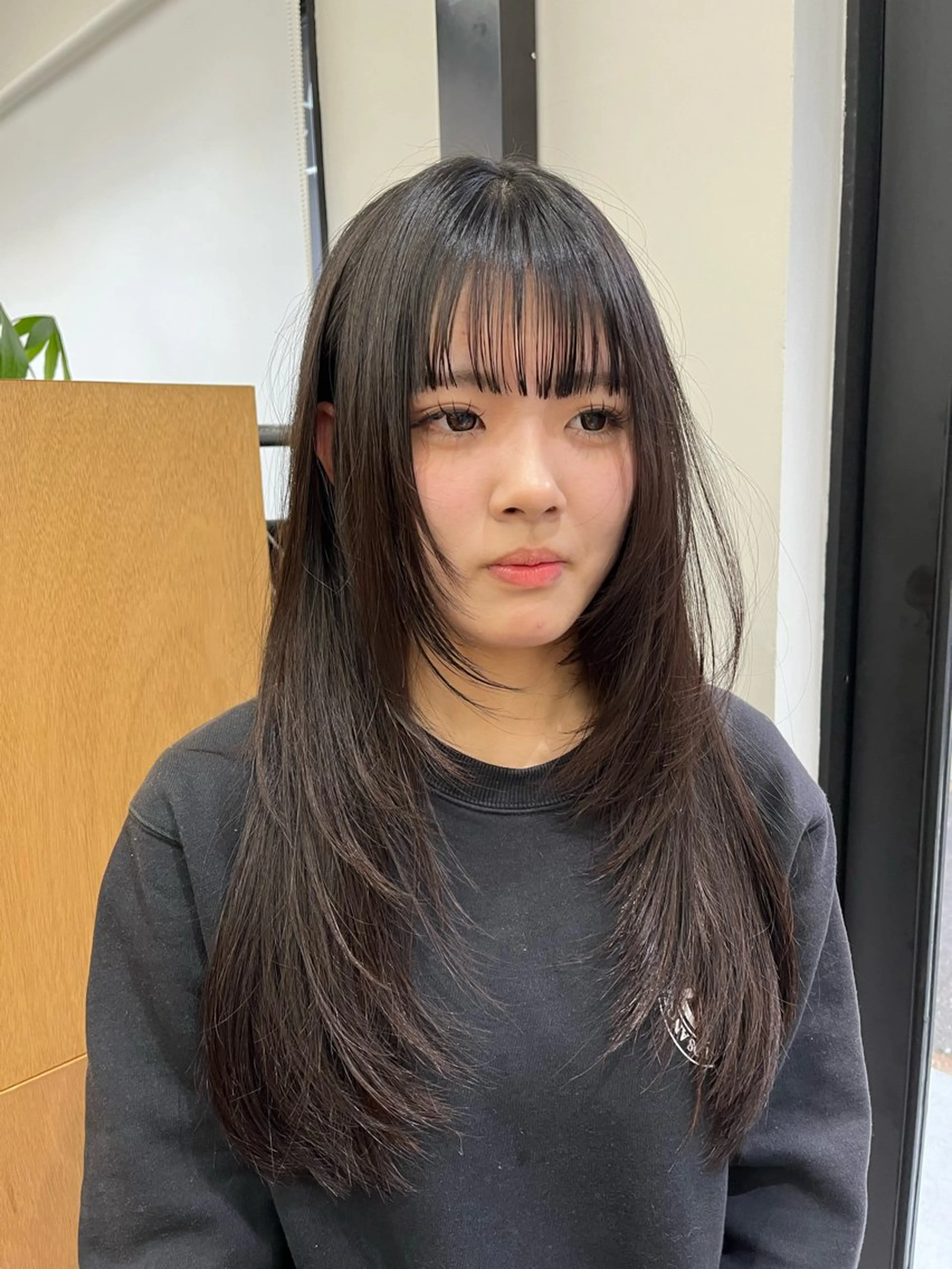 ロング カラー 顔まわりレイヤー レイヤーカット カット ヘアカラー miyu /レイヤー/ブリーチのヘアスタイル