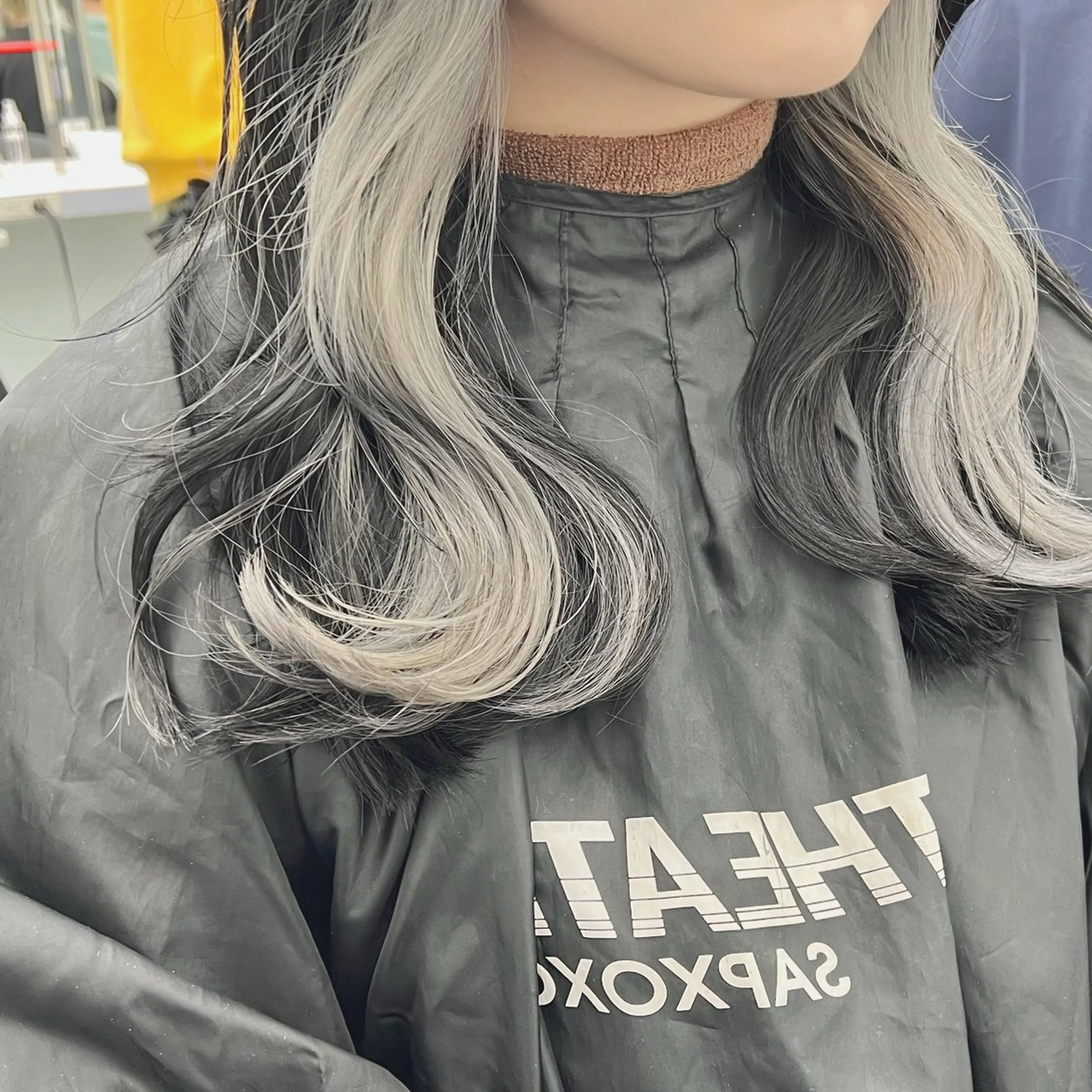 セミロング カラー ヘアカラー トリートメント ヘッドスパ ヘアセット 韓国スタイル🇰🇷 トレンドレイヤー🪡のヘアスタイル