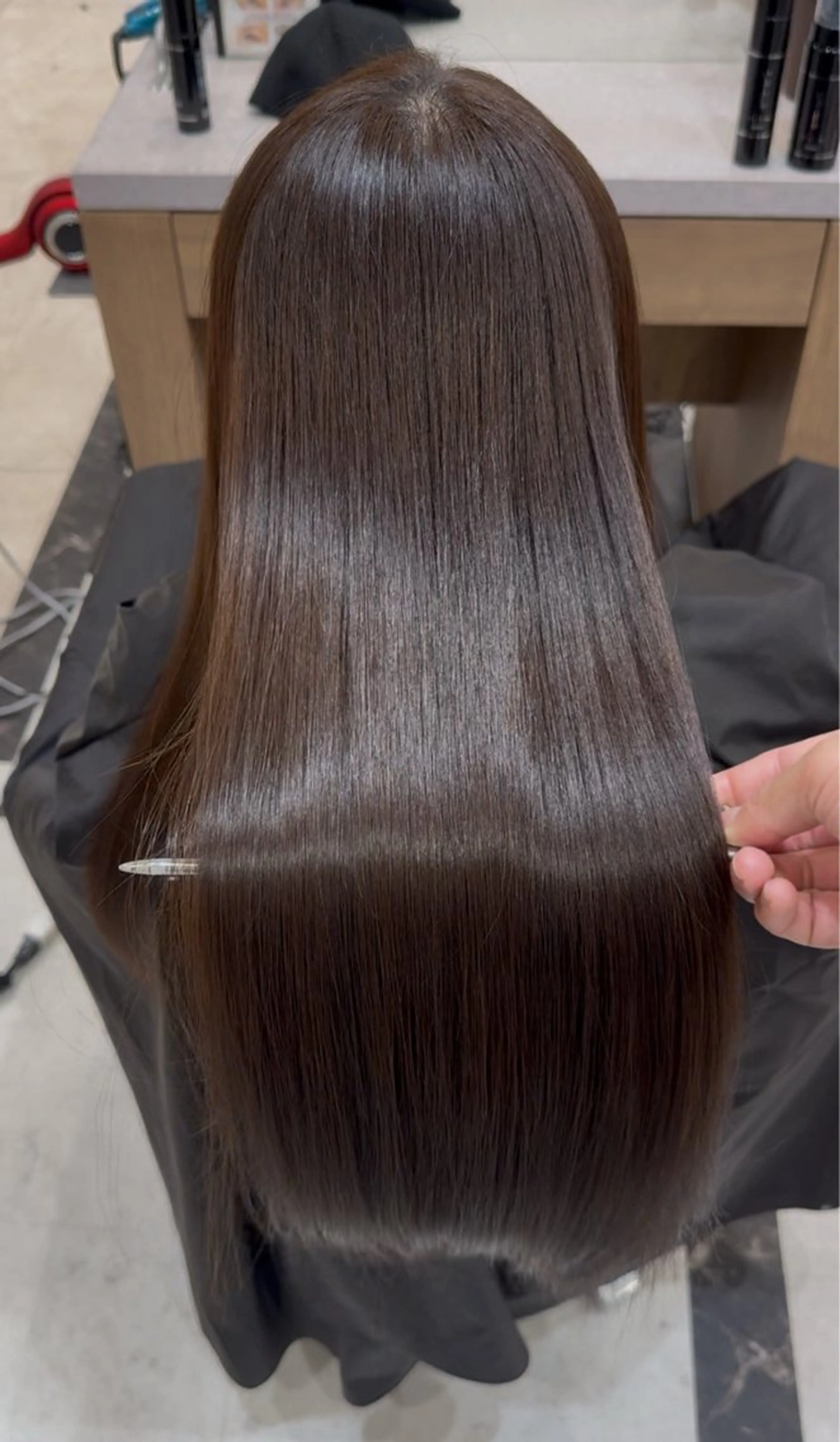 ロング カット 縮毛矯正 トリートメント ガレリアエレガンテ　サカエテン所属・田中俊　縮毛矯正 髪質改善のヘアスタイル