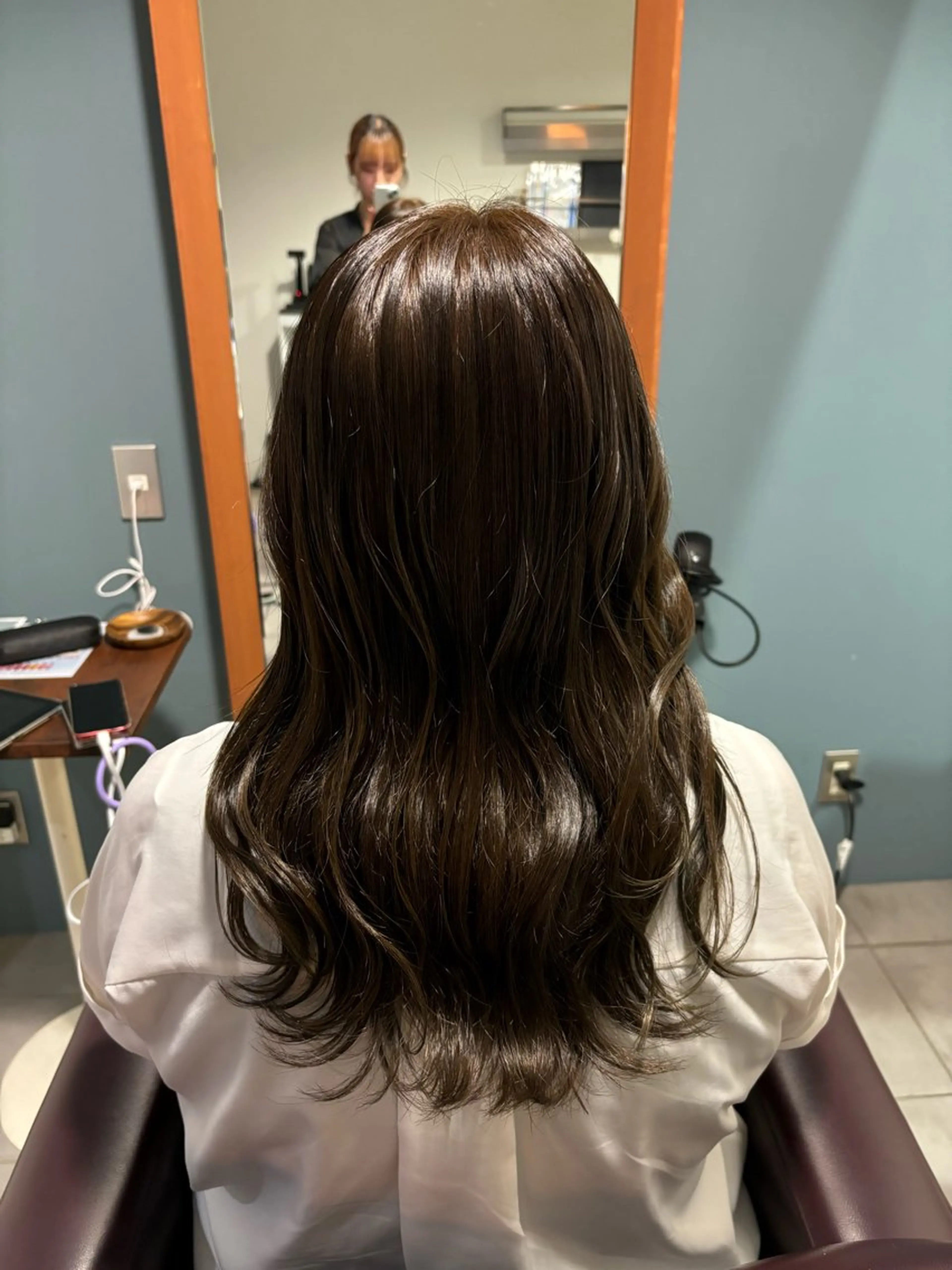 セミロング アッシュ 山本 遥海のヘアスタイル