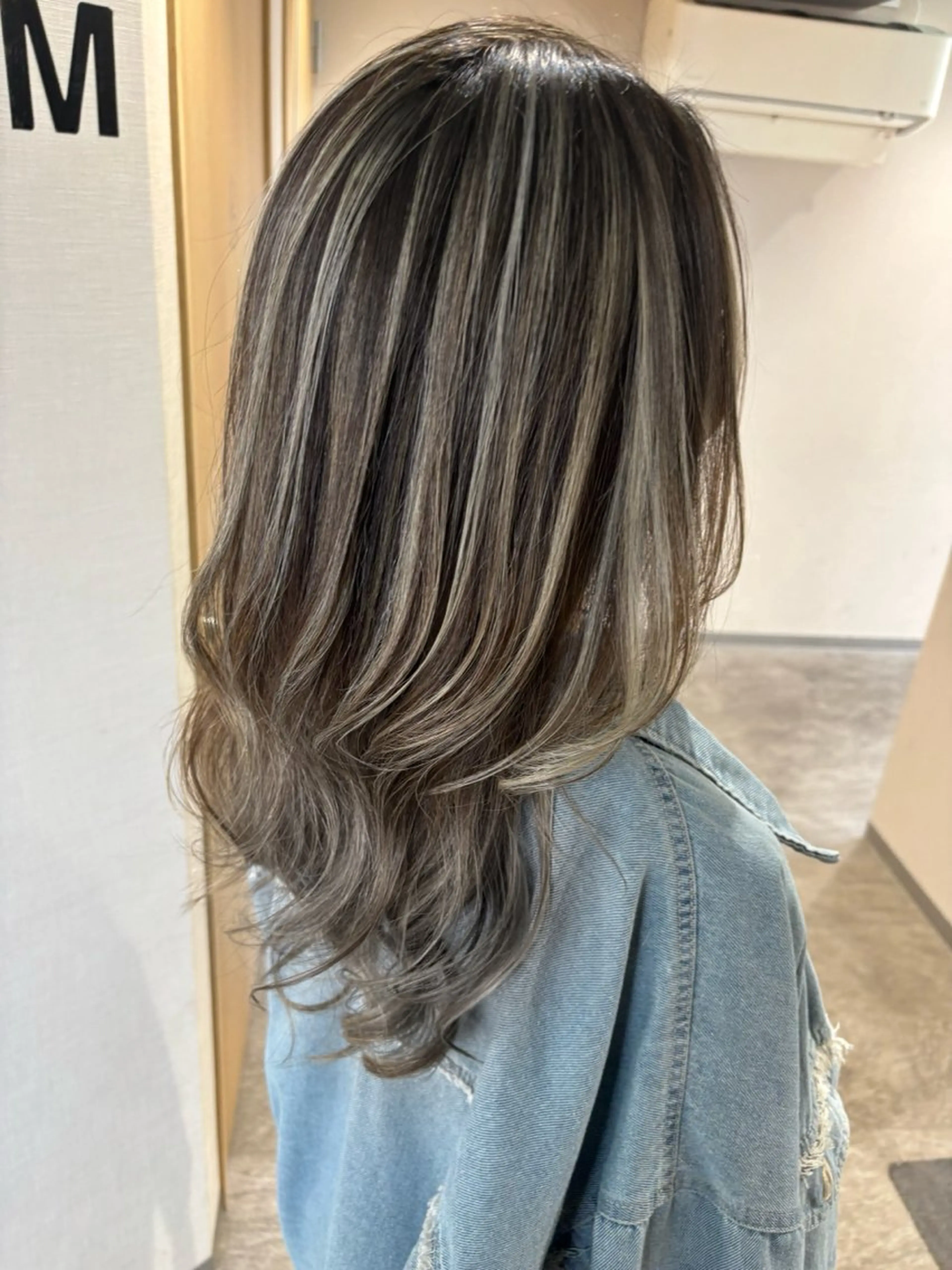 ロング カラー ハイライトカラー ハイライト ヘアカラー 松井那津子 /ハイライトブリーチのヘアスタイル