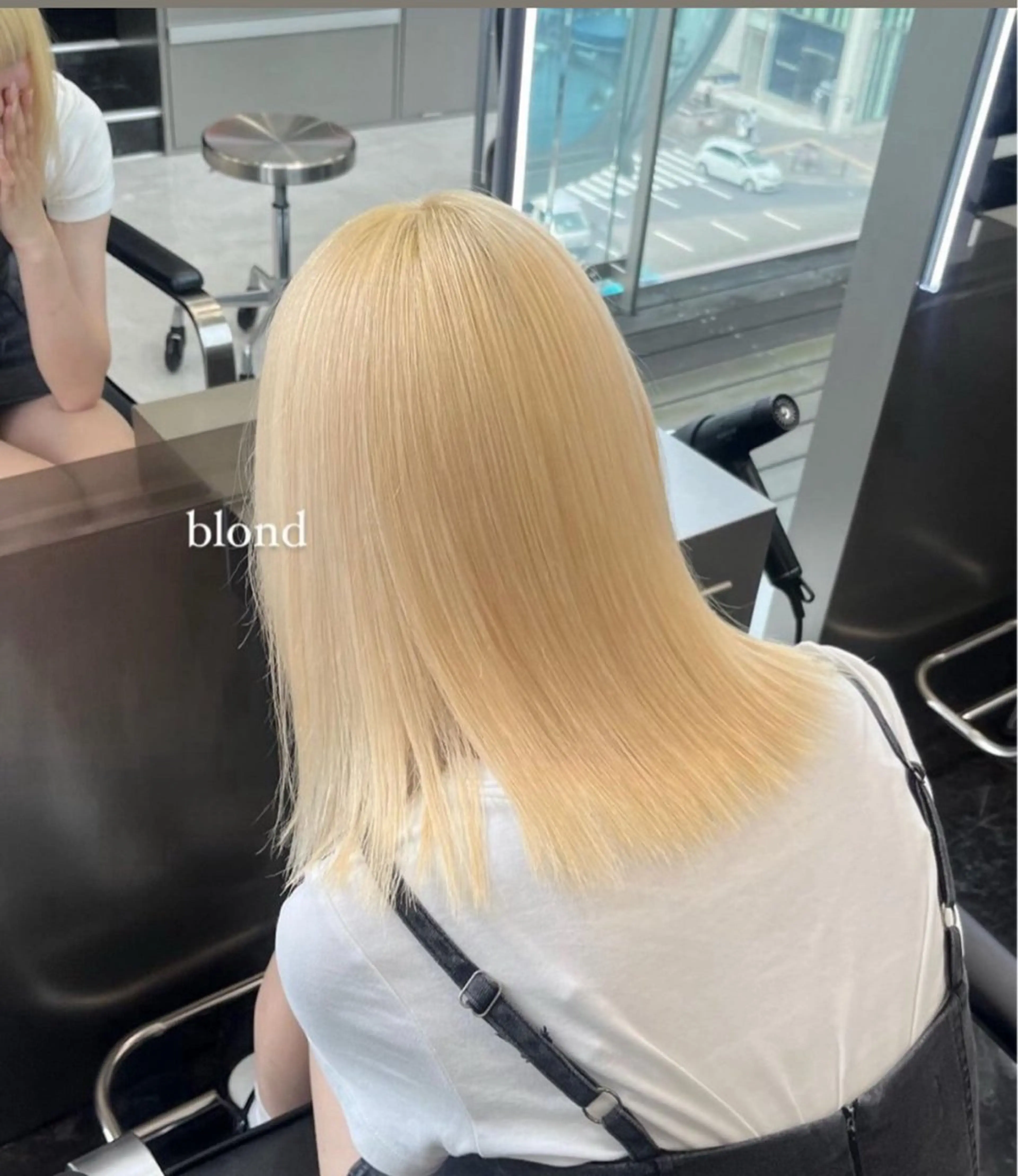 ショート カラー ヘアアレンジ ブリーチ 抜きっぱなしブロンド ブロンド 透明感カラー ダブルカラー ヘアカラー トリートメント ヘアセット ハイトーン/透明感 髪質改善/rinaのヘアスタイル