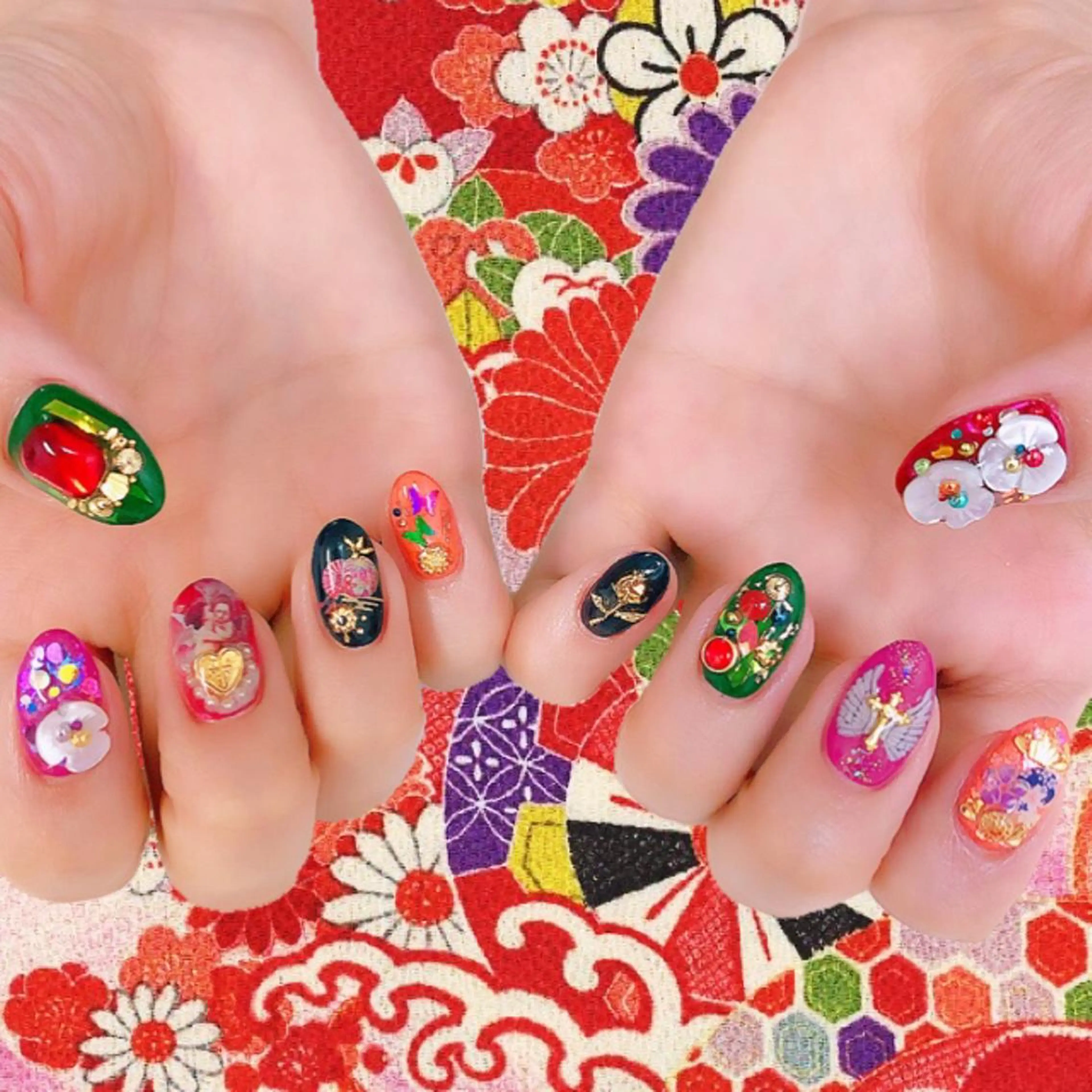 ネイル 成人式 持ち込み ハンドネイル フットネイル mi chiのネイルデザイン