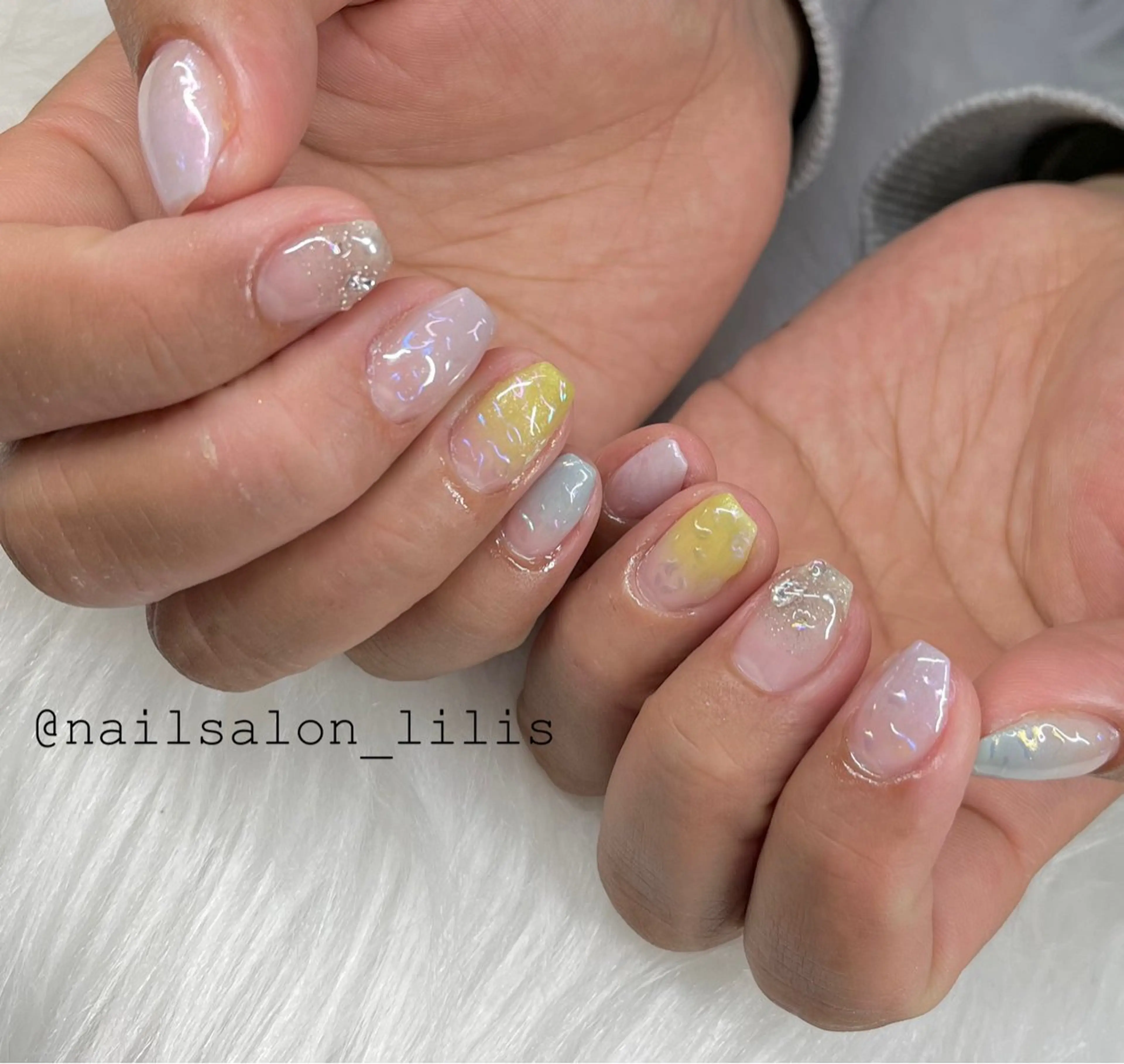 ネイル アニマル柄 オーロラネイル ハンドネイル nailsalon lilis所属・nailsalon Lilisのネイルデザイン