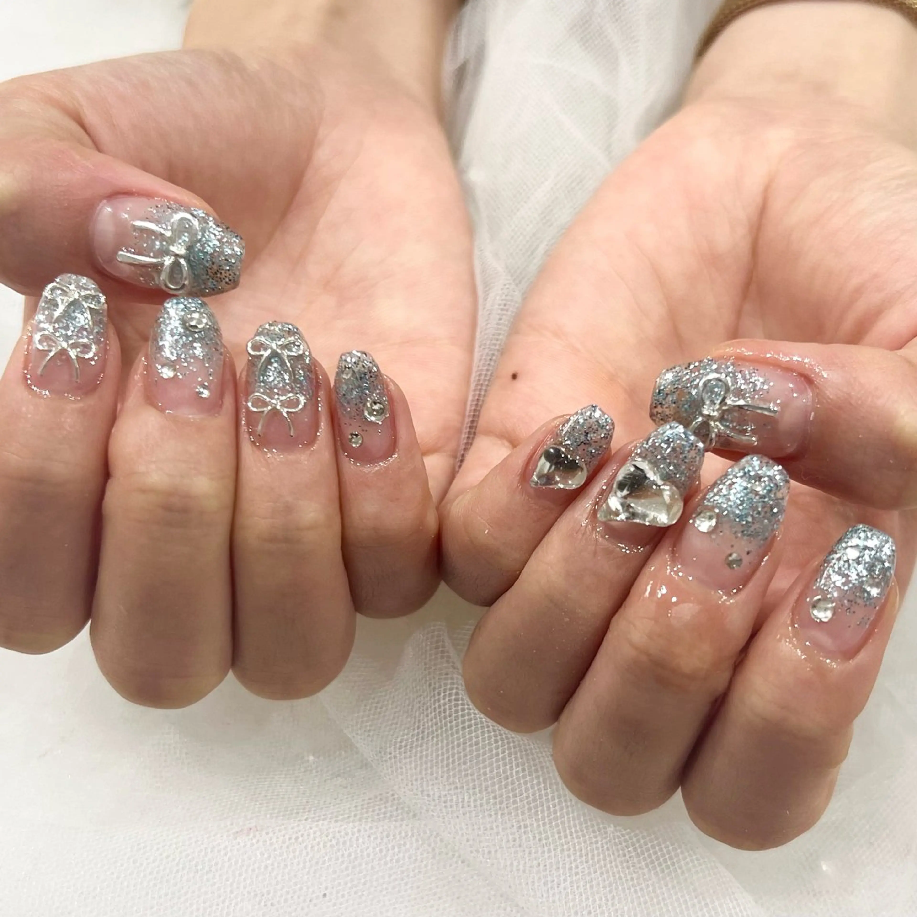 ネイル グラデーション ラメ(グリッター) ラメグラデーション 🧡Shine船橋 鳴海🧡のネイルデザイン