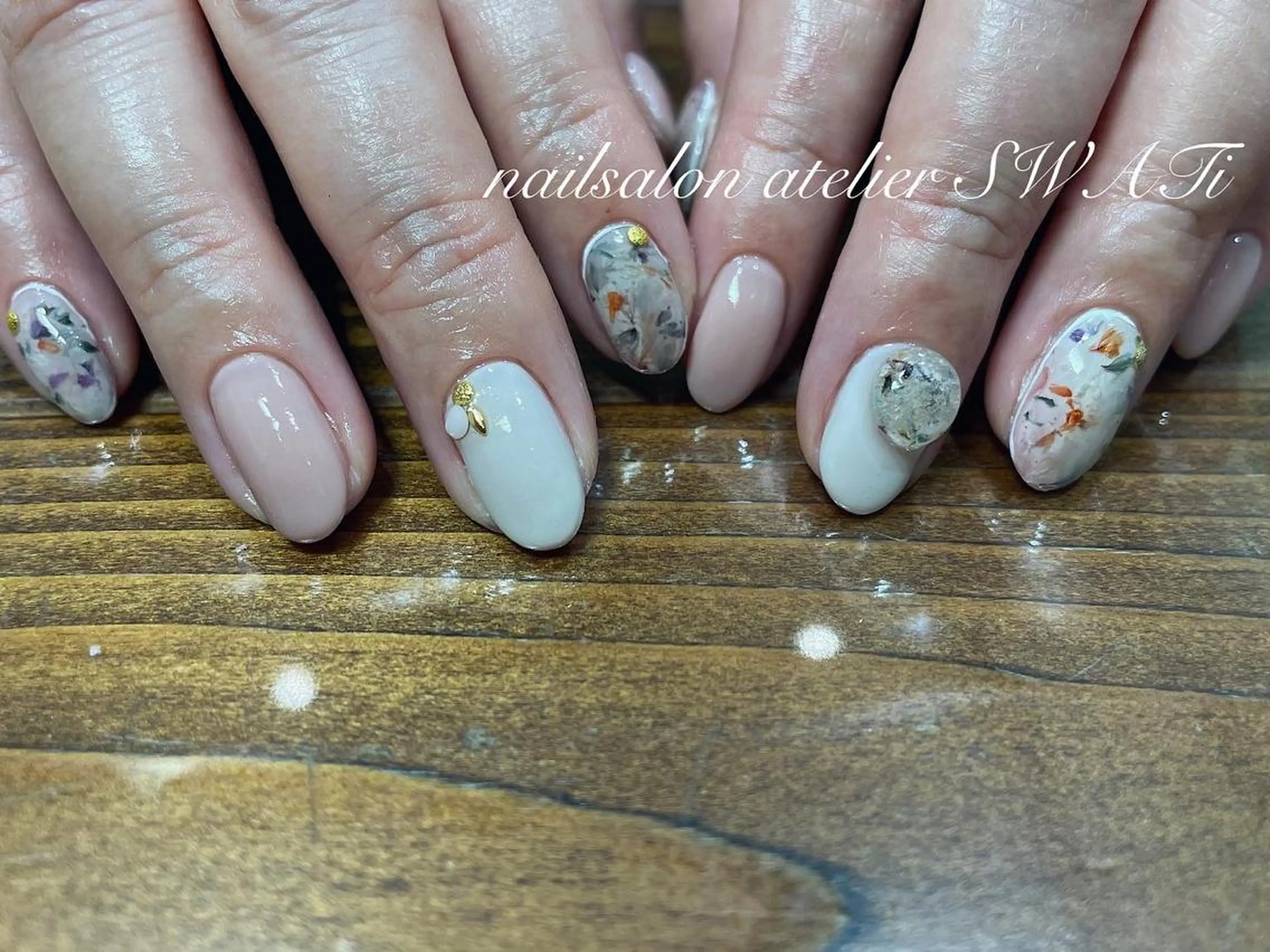 ネイル ヘアーサロン大野所属・nailsalon SWATiのネイルデザイン