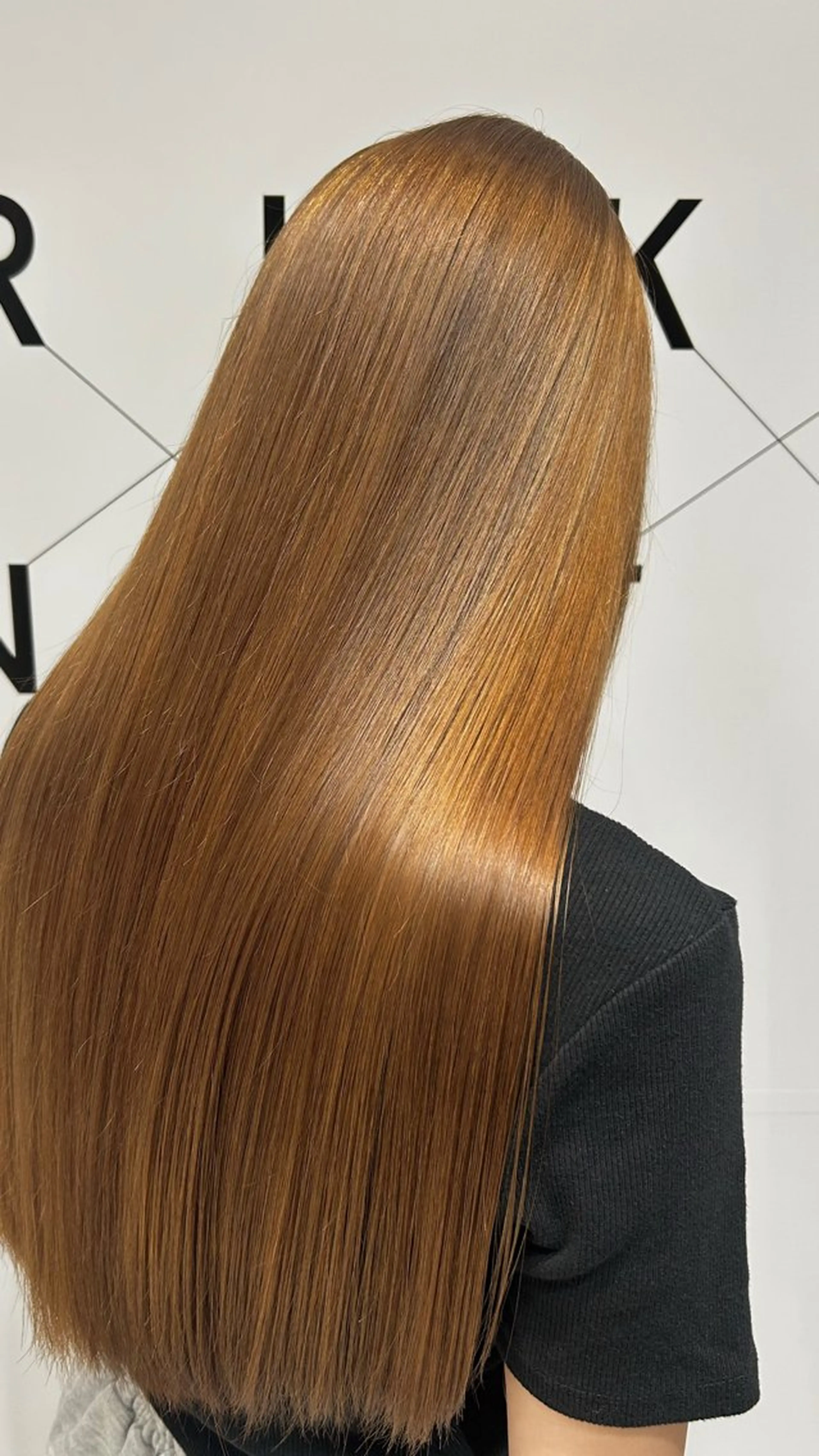 ロング カラー ベージュカラー ダブルカラー For.c.c.c.c所属・近藤 ちかのヘアスタイル