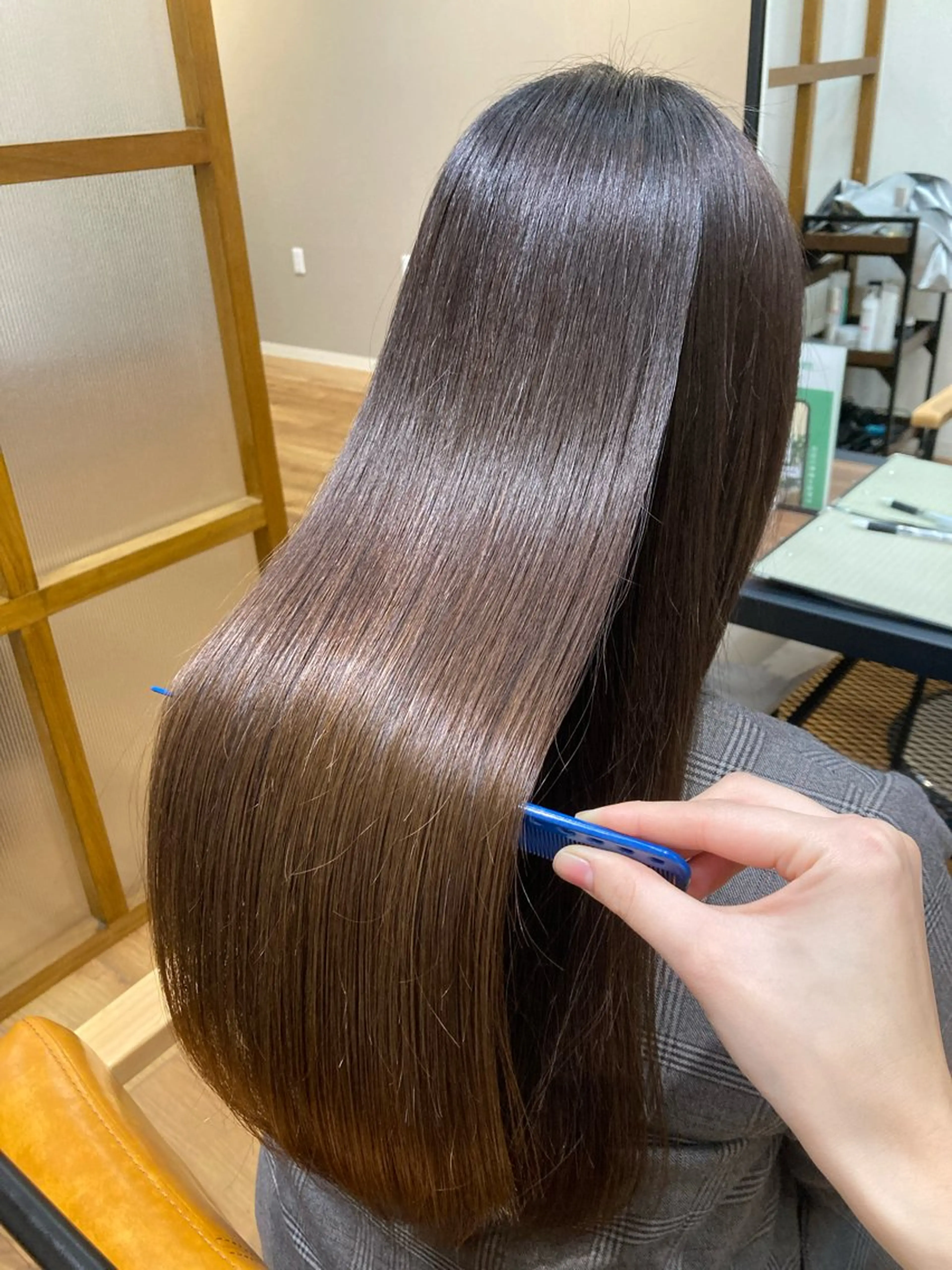 【自社オリジナル】縮毛矯正🫧 / 癖やうねり，広がりを改善したい方にオススメの写真