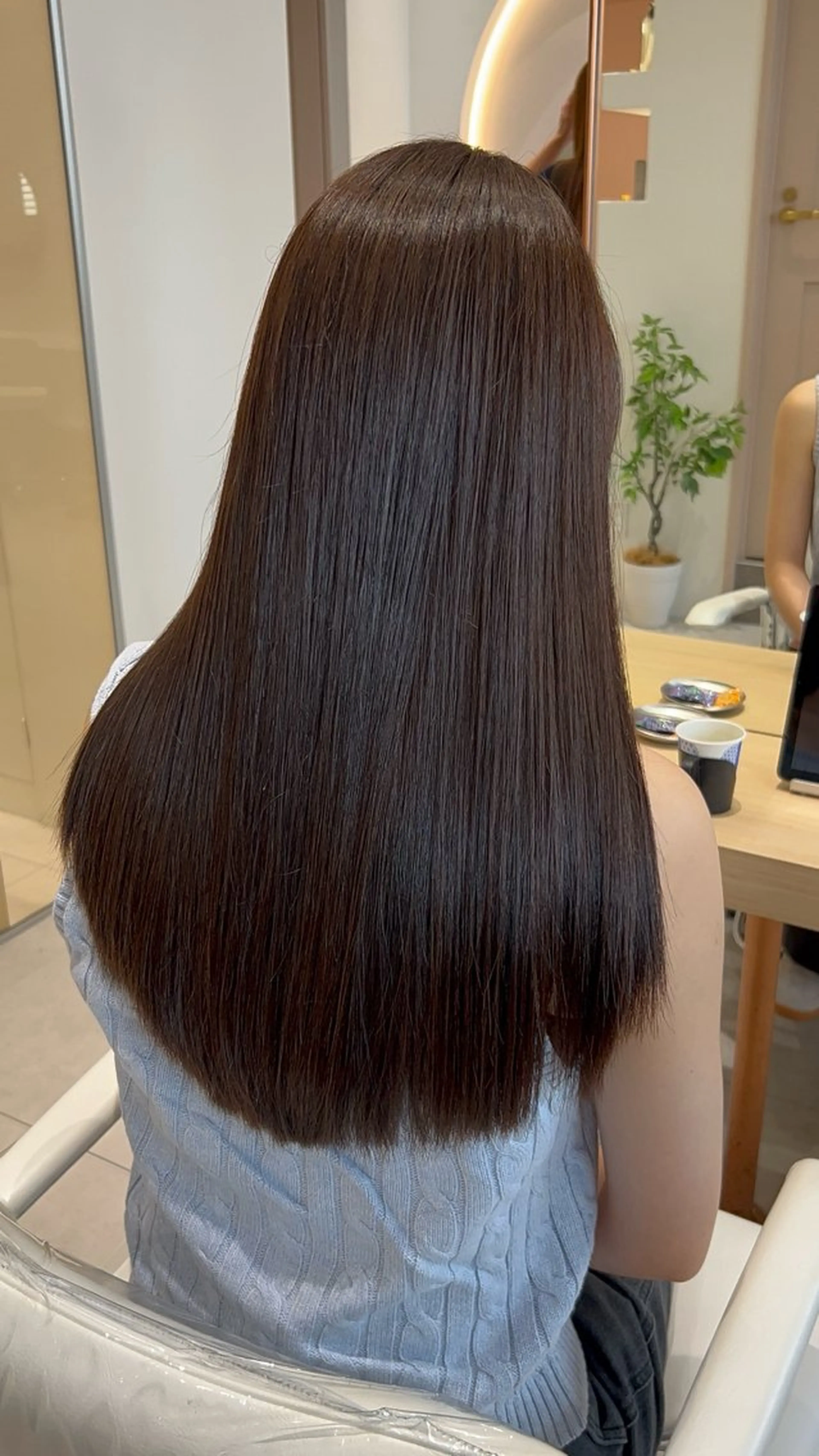 ロング カラー ベージュカラー 黒髪 ブラウンカラー 透明感カラー グレージュ カット ヘアカラー 縮毛矯正 トリートメント 中澤/韓国風/ 艶髪/髪質改善のヘアスタイル