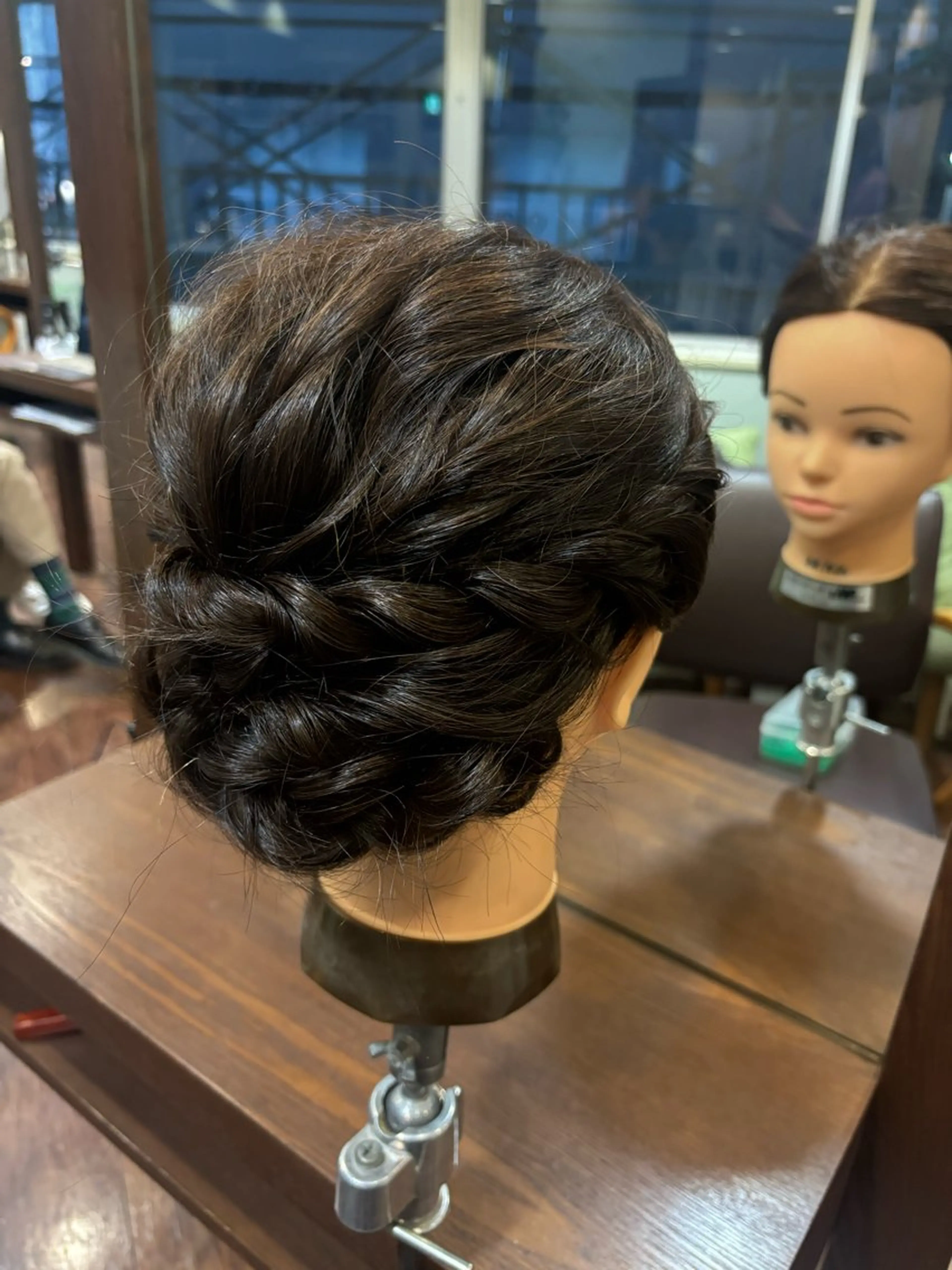 セミロング ヘアアレンジ yamaguchi kのヘアスタイル