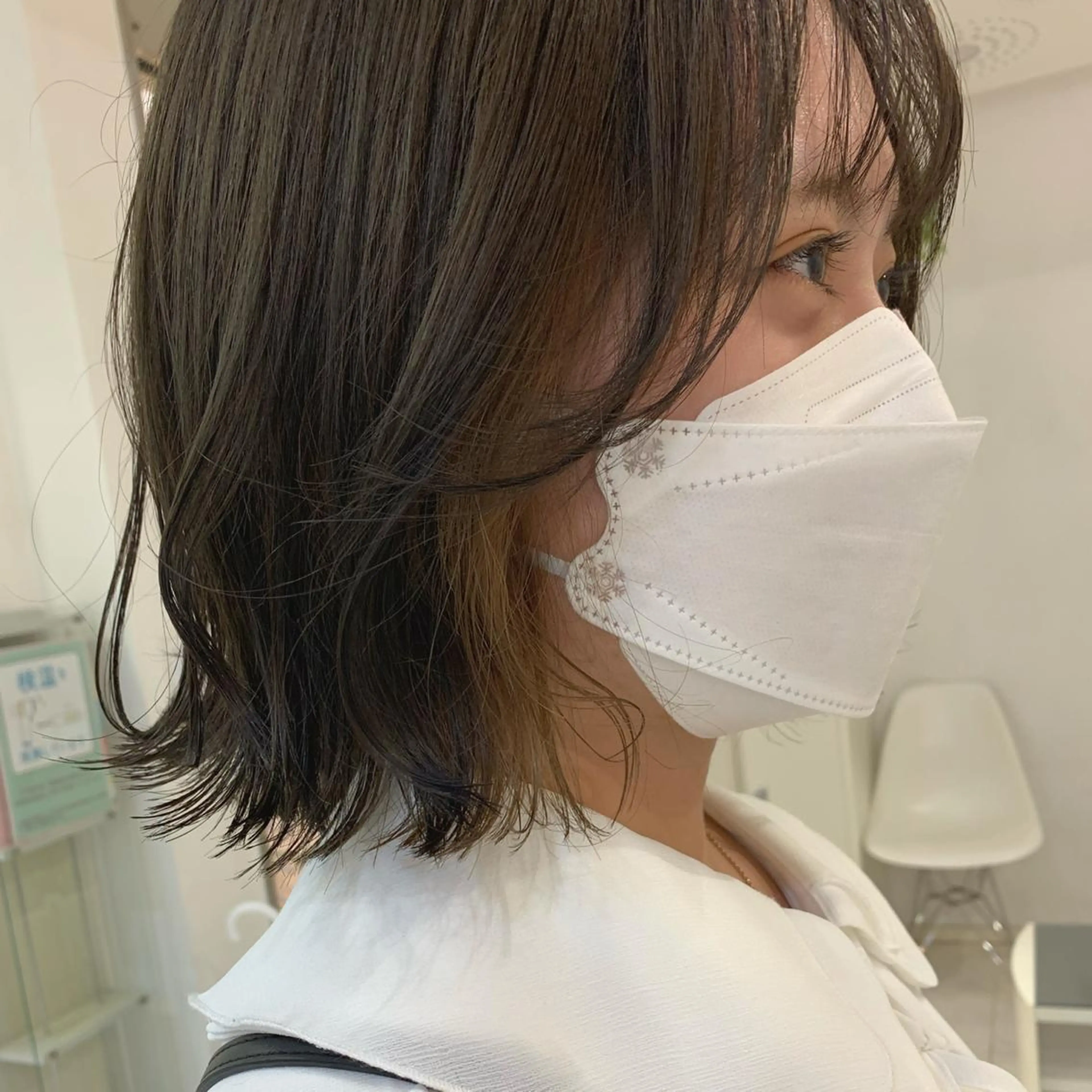 ミディアム CHIC 岩下真衣のヘアスタイル