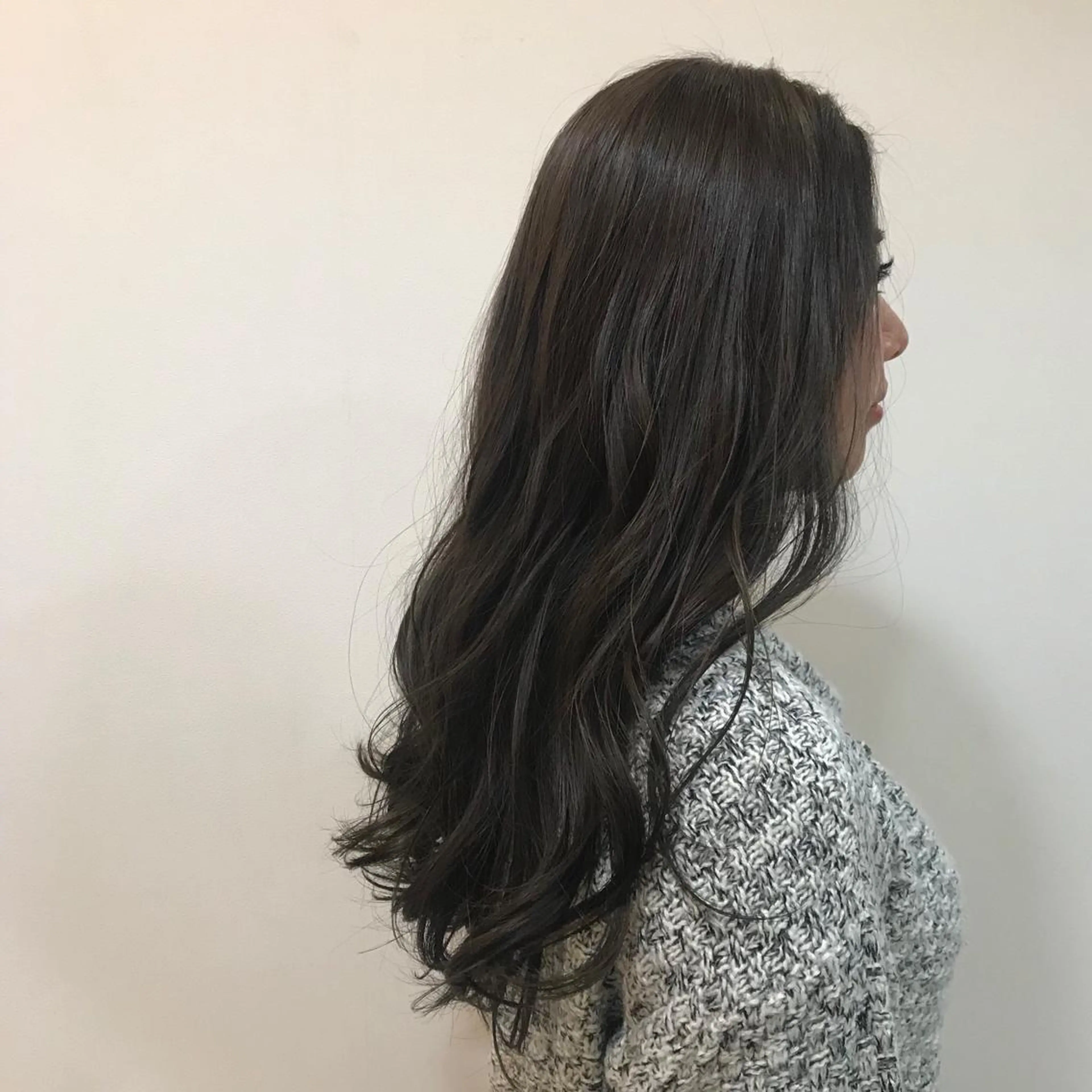 ロング カラー ヘアカラー トリートメント 馴染ませNo.1🧃 エクステ・アレンジのヘアスタイル