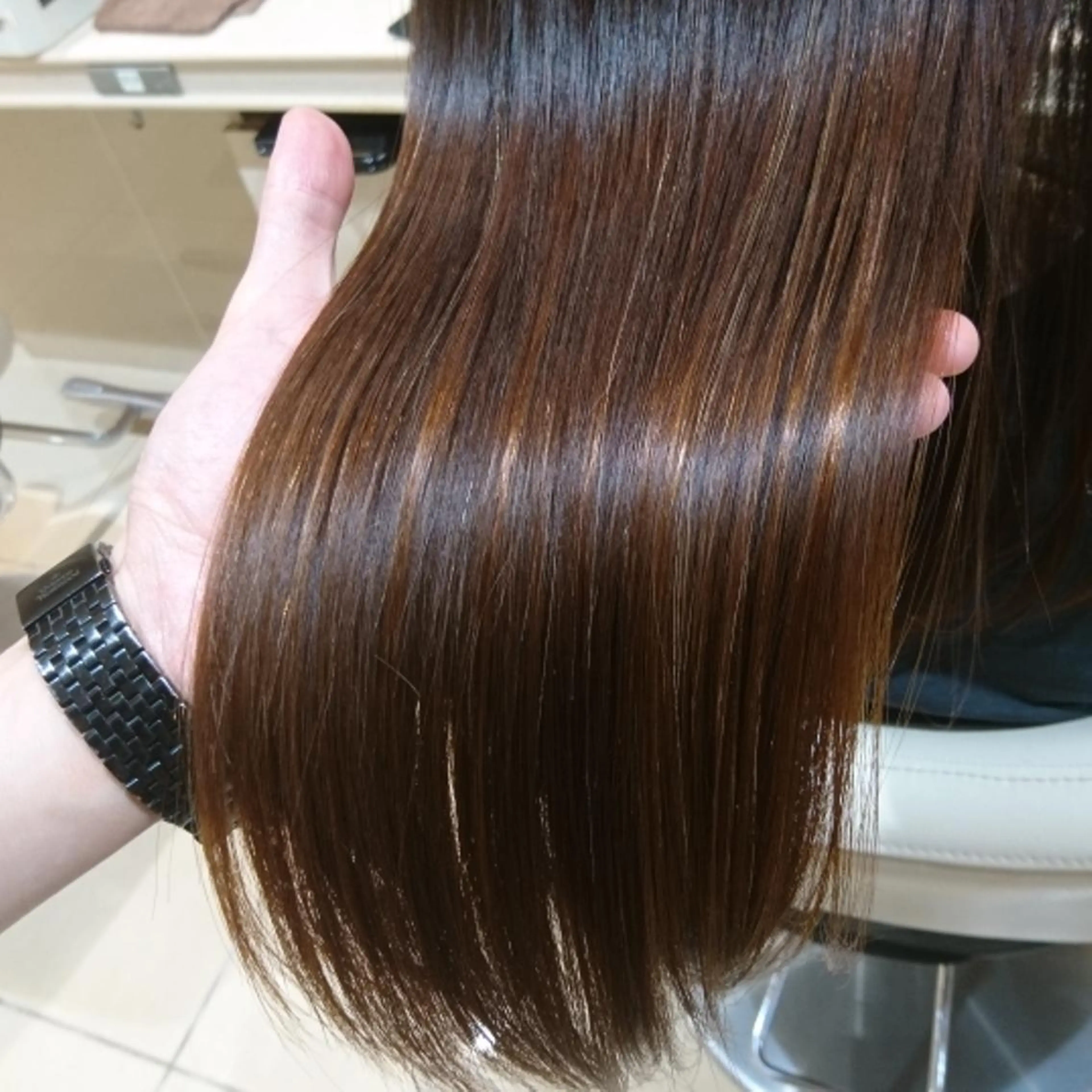 ロング トリートメント 社内カット講師・店長 菅原賢一のヘアスタイル